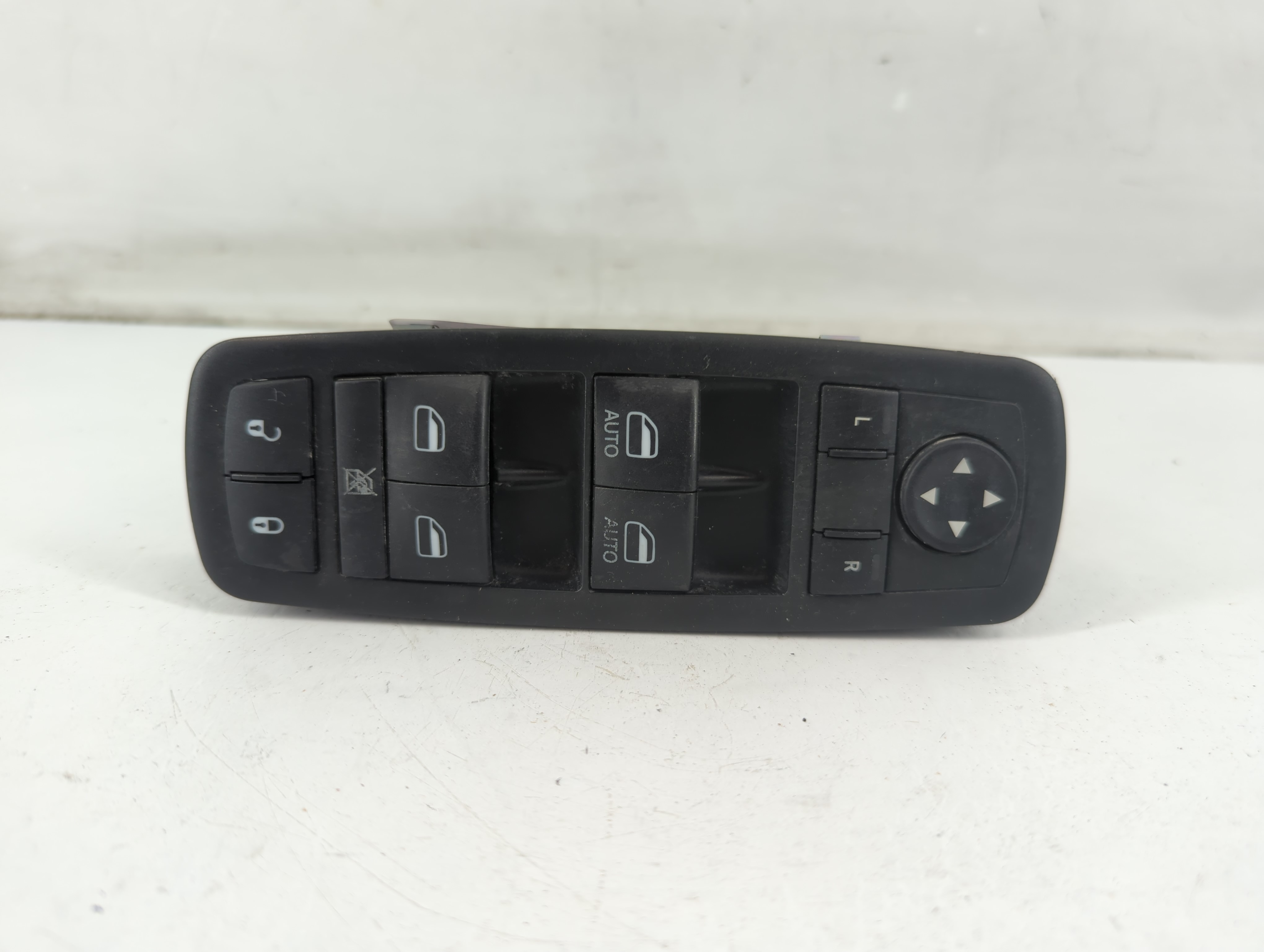 Dodge Ram 1500 Driver Left Door Master Power Window Switch 68110866ab 1092369 - Oemusedautoparts1.com