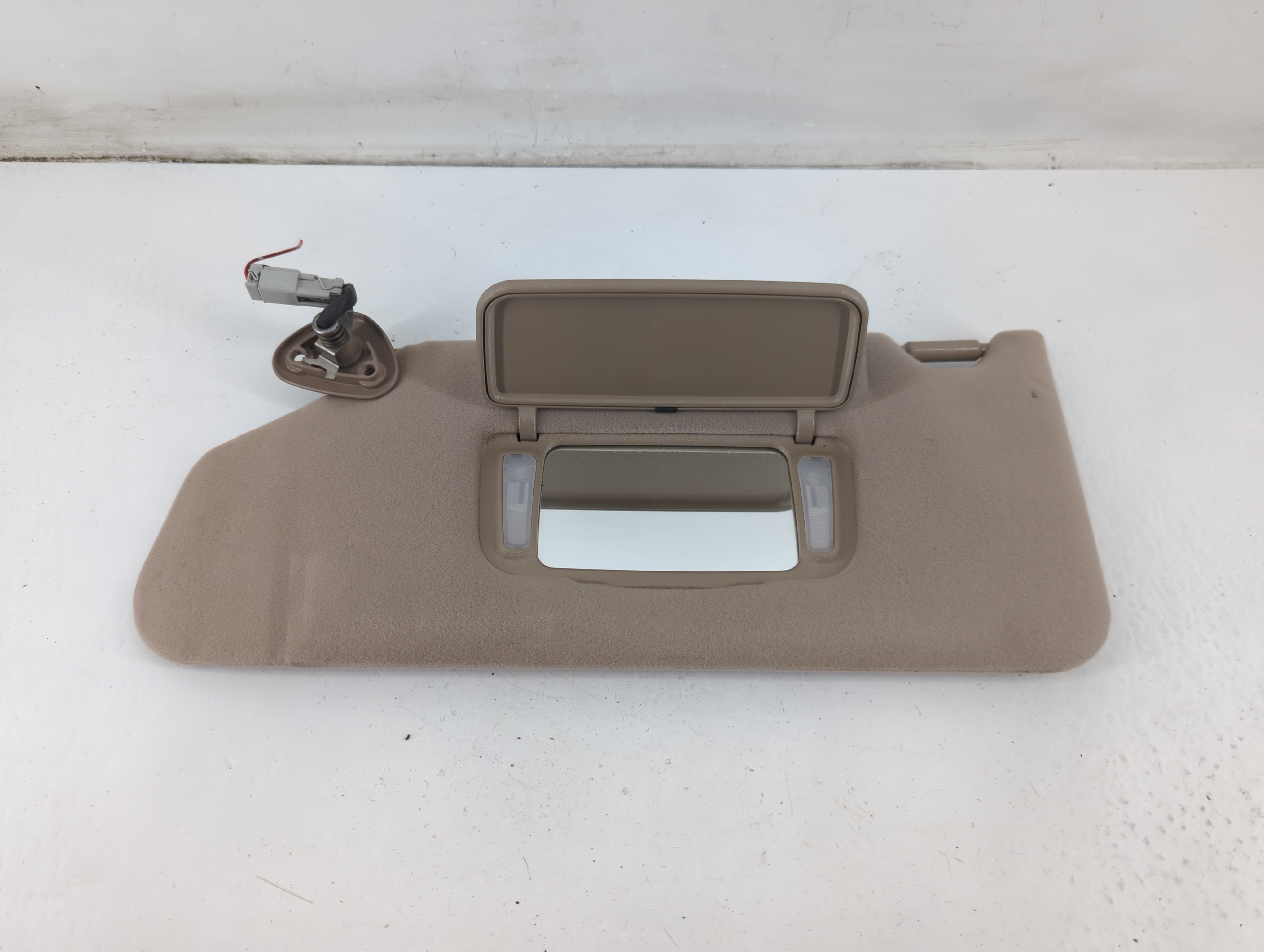 1998-2002 Honda Accord Driver Sun Visor Mirror Left Sunvisor Beige 1092382 - Oemusedautoparts1.com