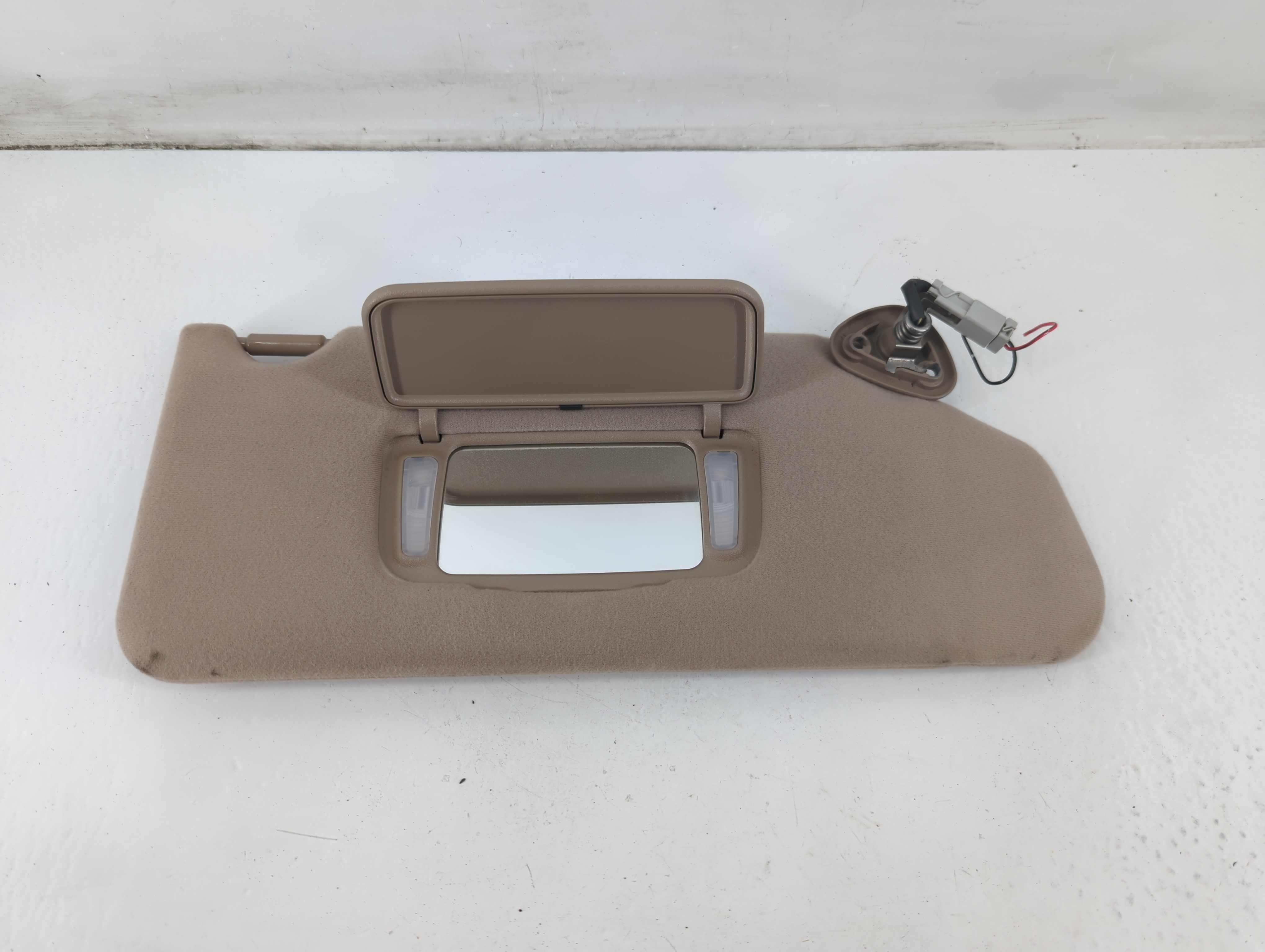 1998-2002 Honda Accord Passenger Sun Visor Mirror Right Sunvisor Beige 1092391 - Oemusedautoparts1.com