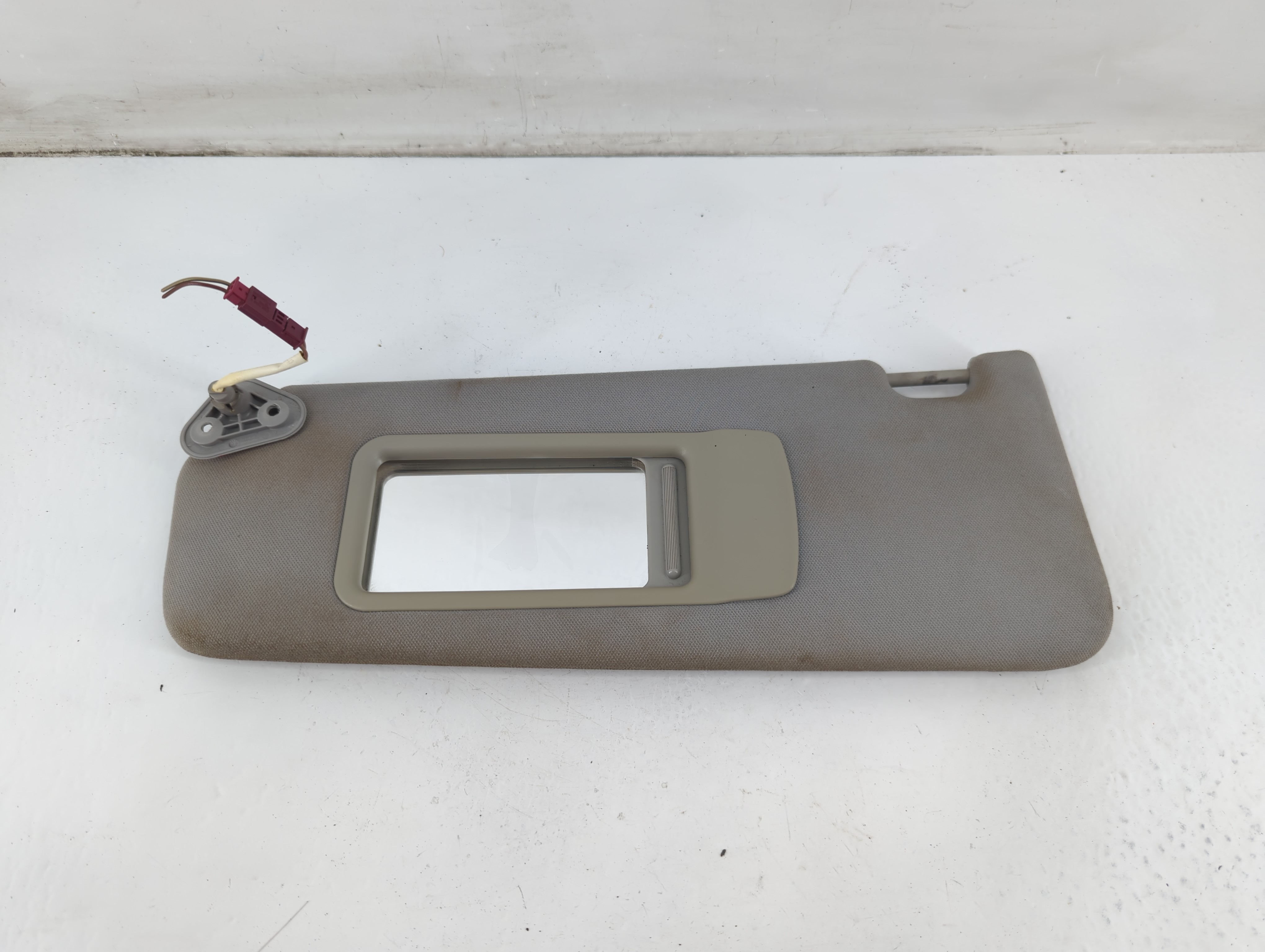 Picture of 2001-2006 Bmw 325i Driver Sun Visor Mirror Left Sunvisor Dark Gray 1092393