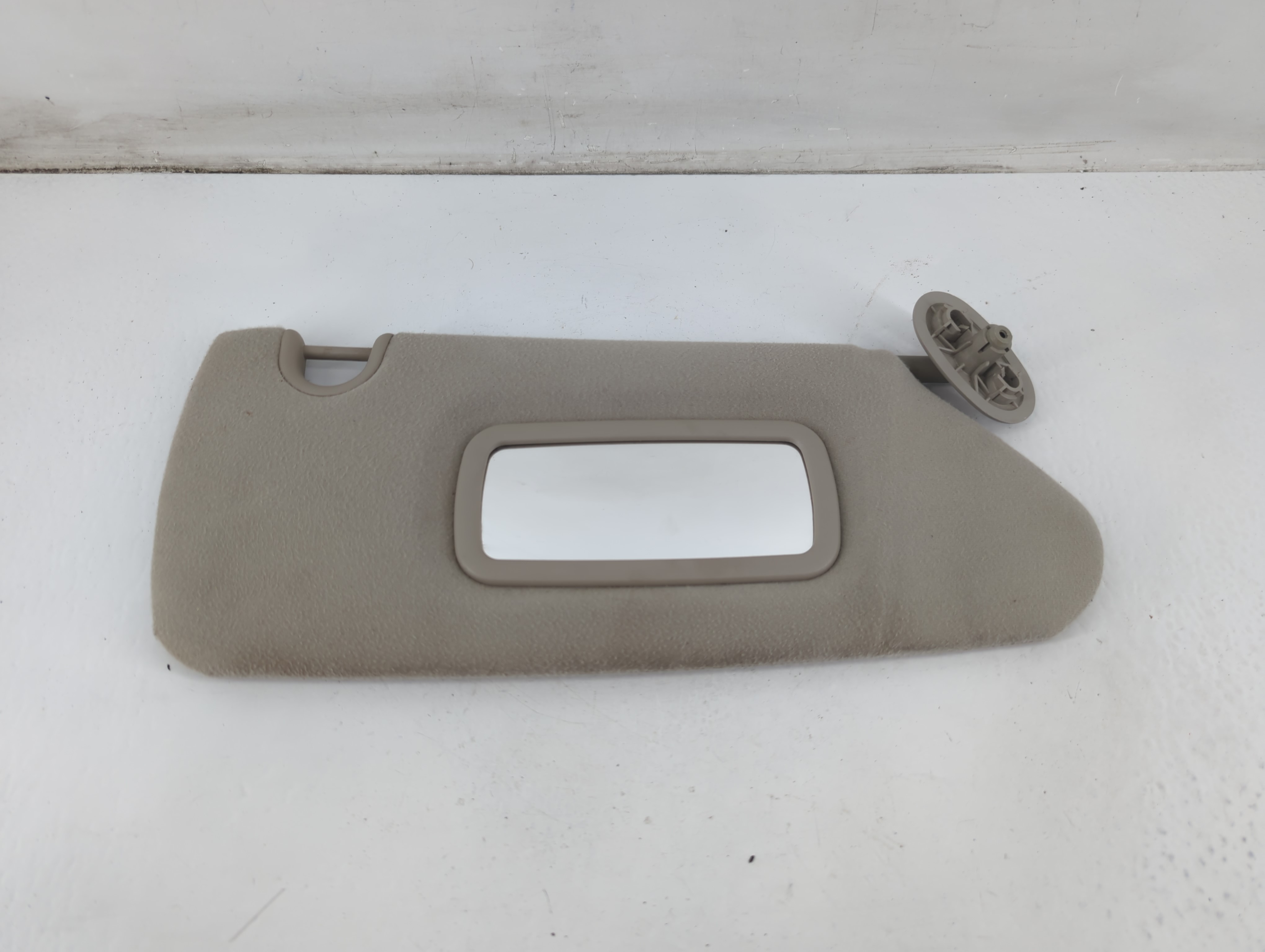 2006-2007 Dodge Caravan Passenger Sun Visor Mirror Right Sunvisor Gray 1092394 - Oemusedautoparts1.com