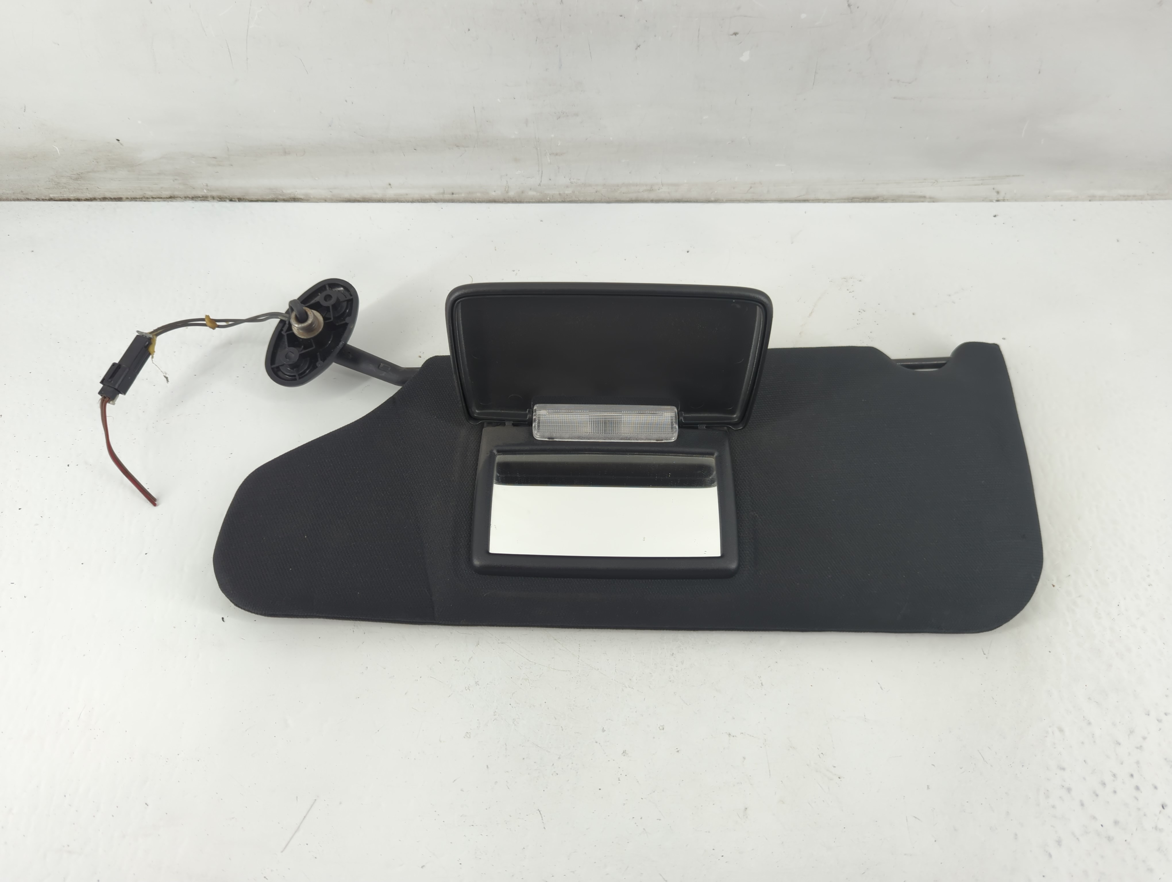 2011-2014 Dodge Avenger Driver Sun Visor Mirror Left Sunvisor Black 1092413 - Oemusedautoparts1.com