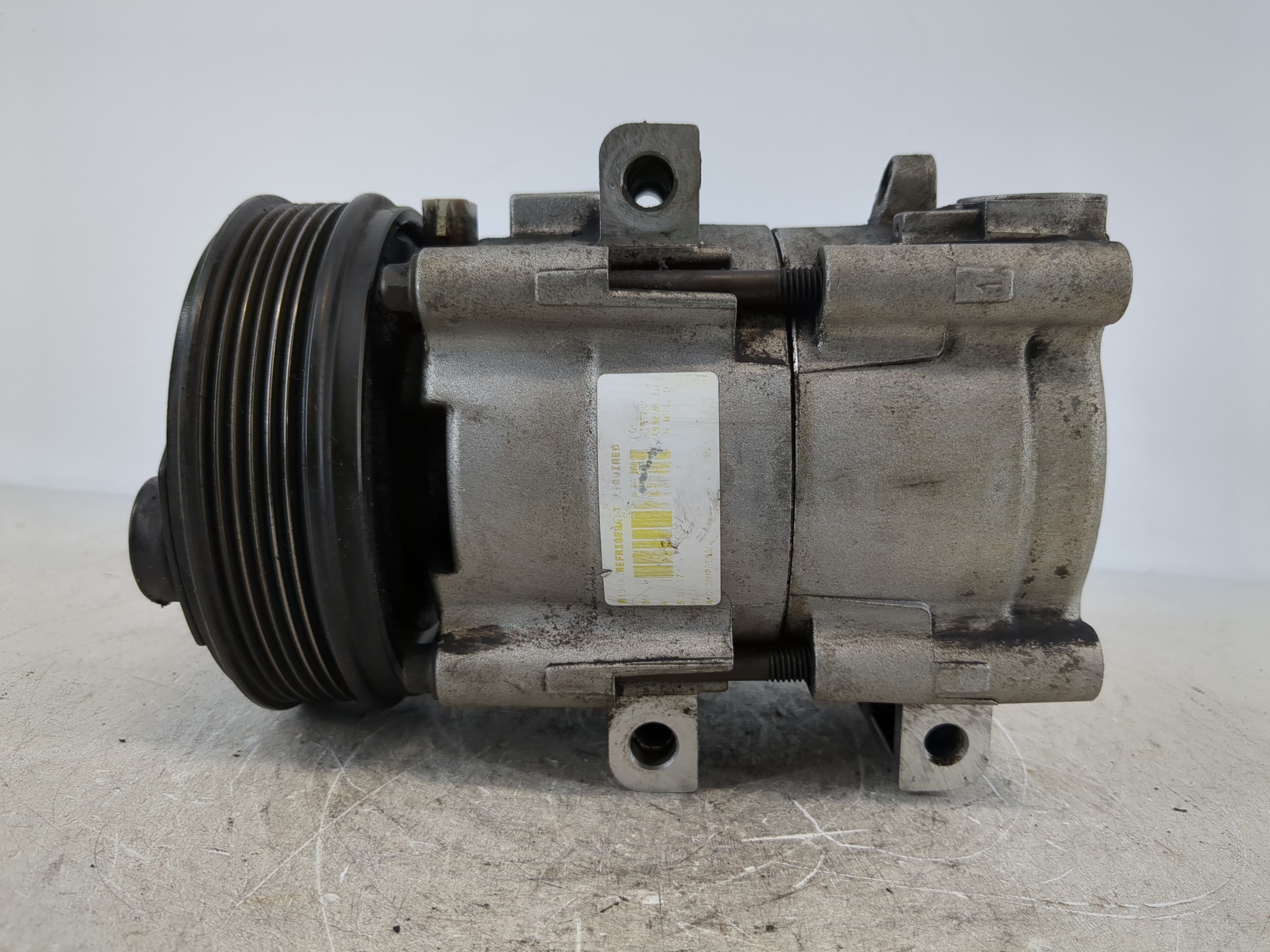 Picture of 2001-2007 Ford Escape Air Conditioning A/c Ac Compressor Oem 1092444
