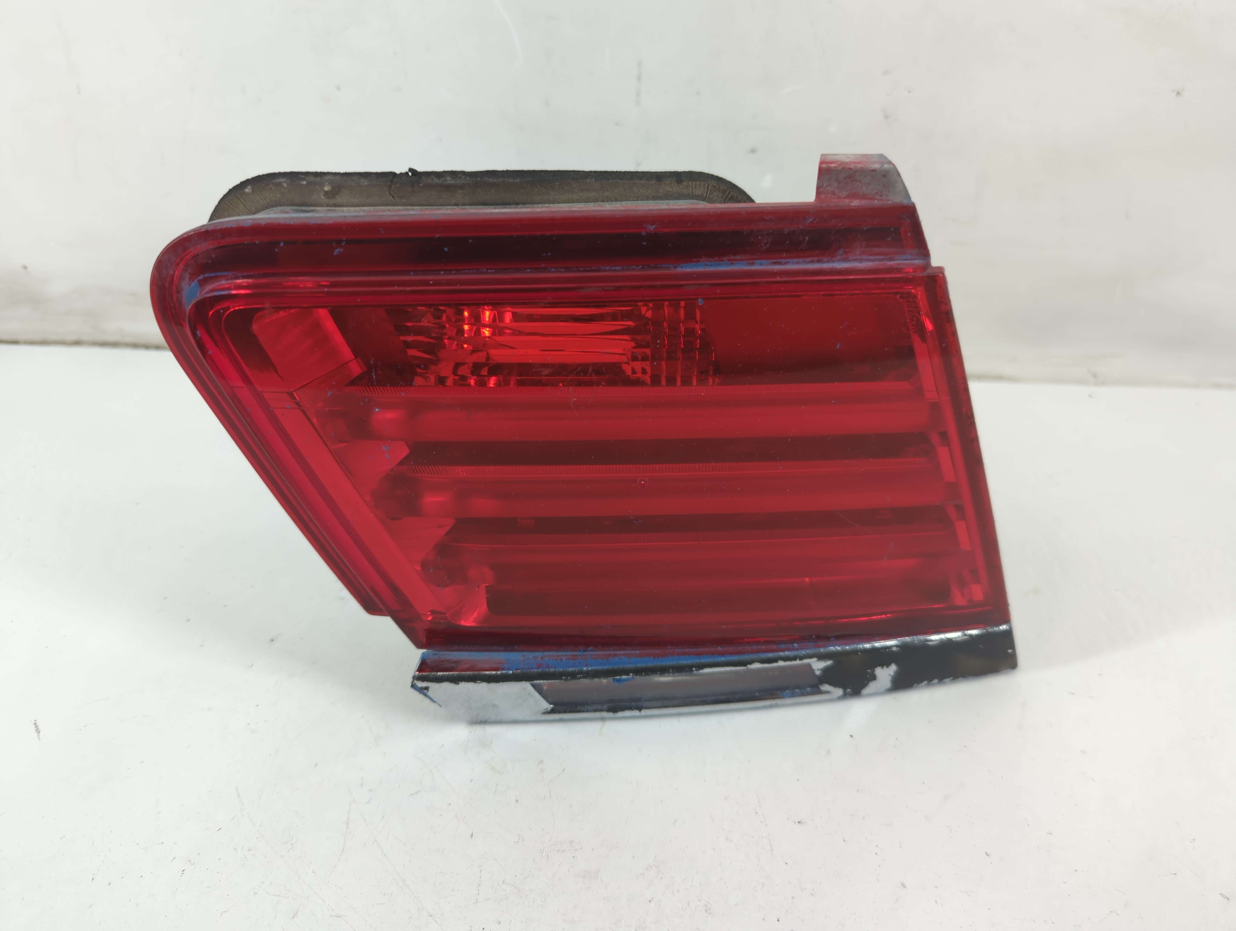Bmw 750li Driver Left Side Tail Light Taillight Oem 1092462 - Oemusedautoparts1.com