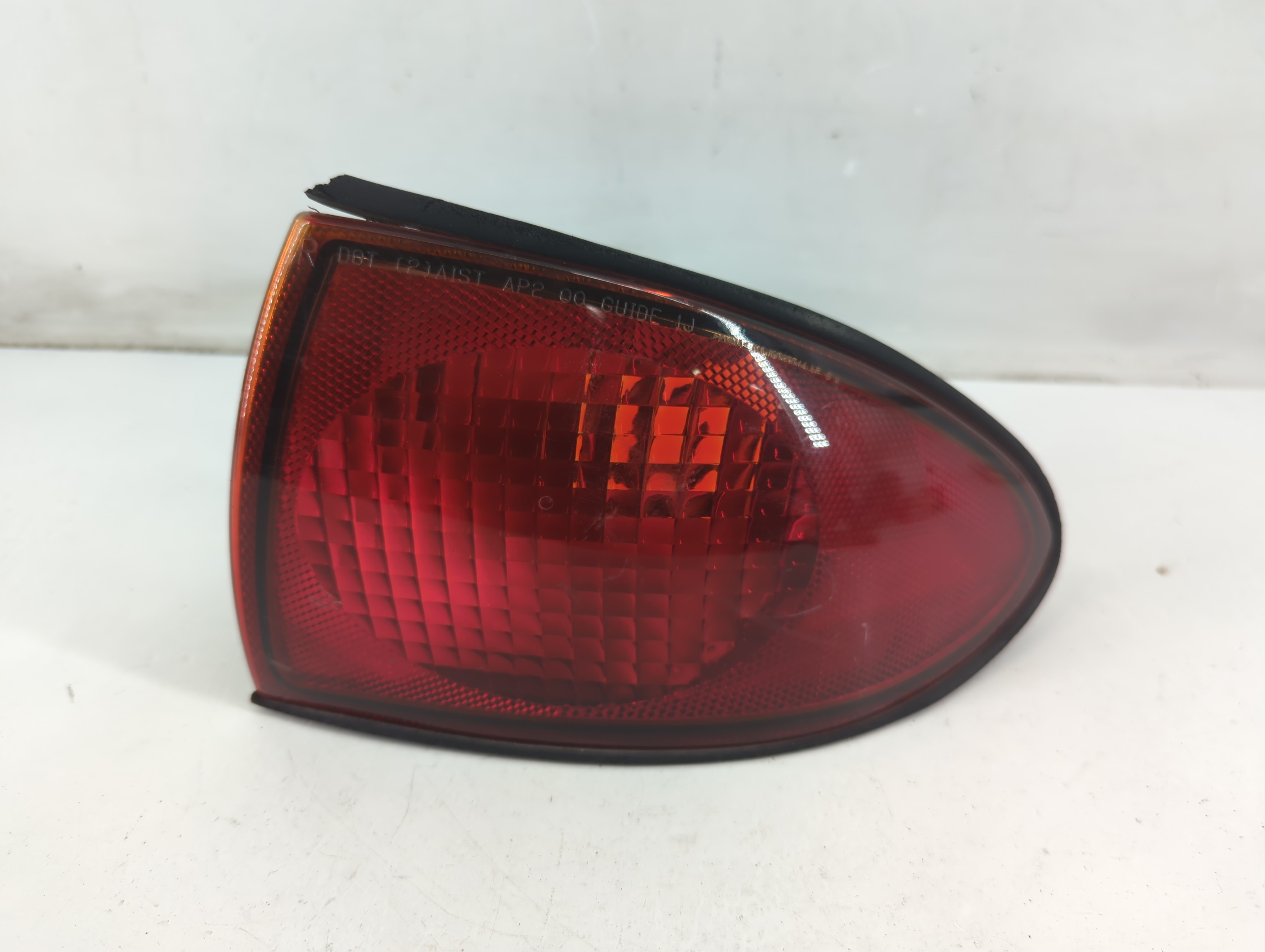 2000 Chevrolet Cavalier Passenger Right Side Tail Light Taillight Oem 1092463 - Oemusedautoparts1.com