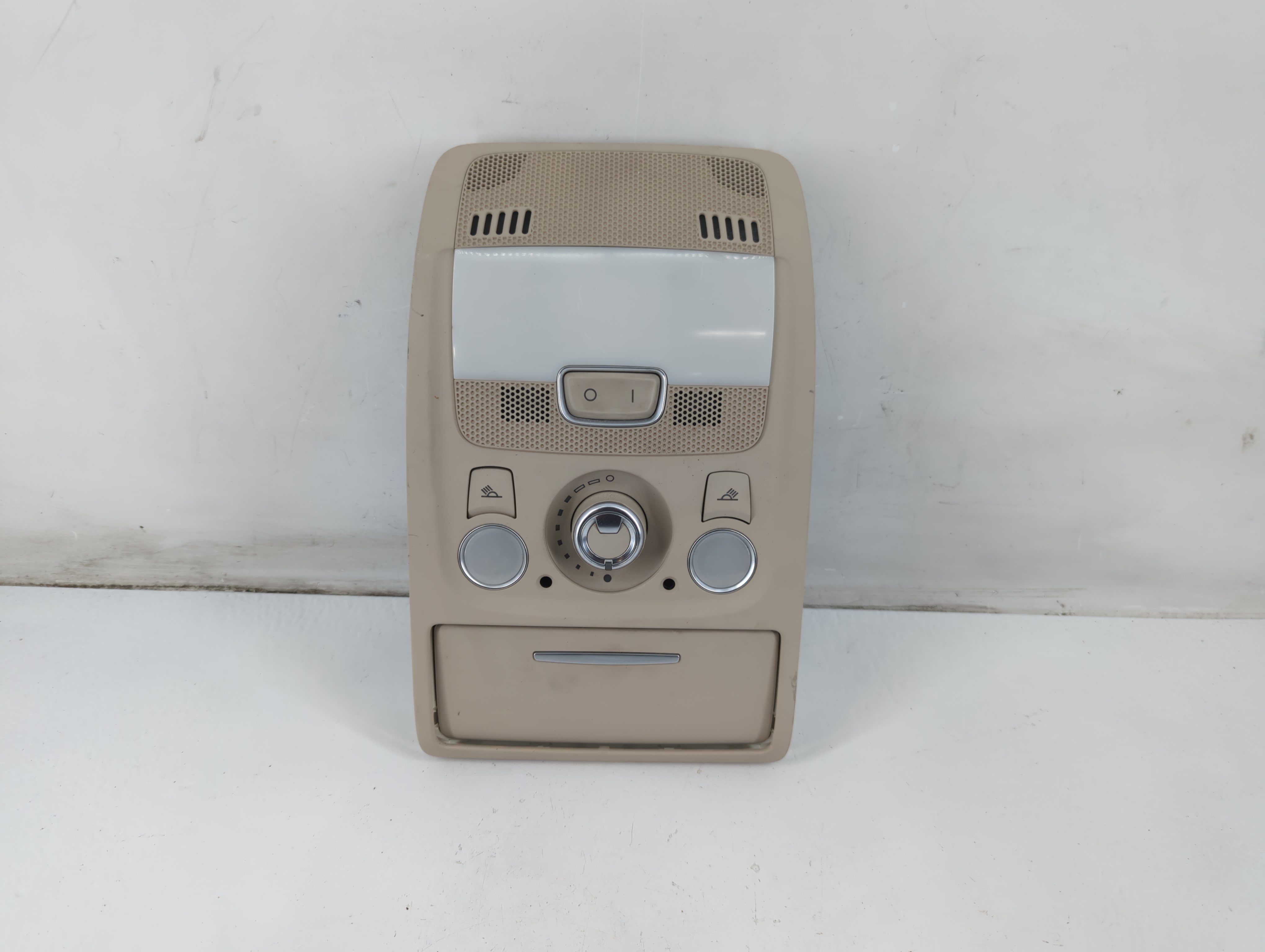 Picture of 2009 Audi A4 Overhead Roof Console 1092505