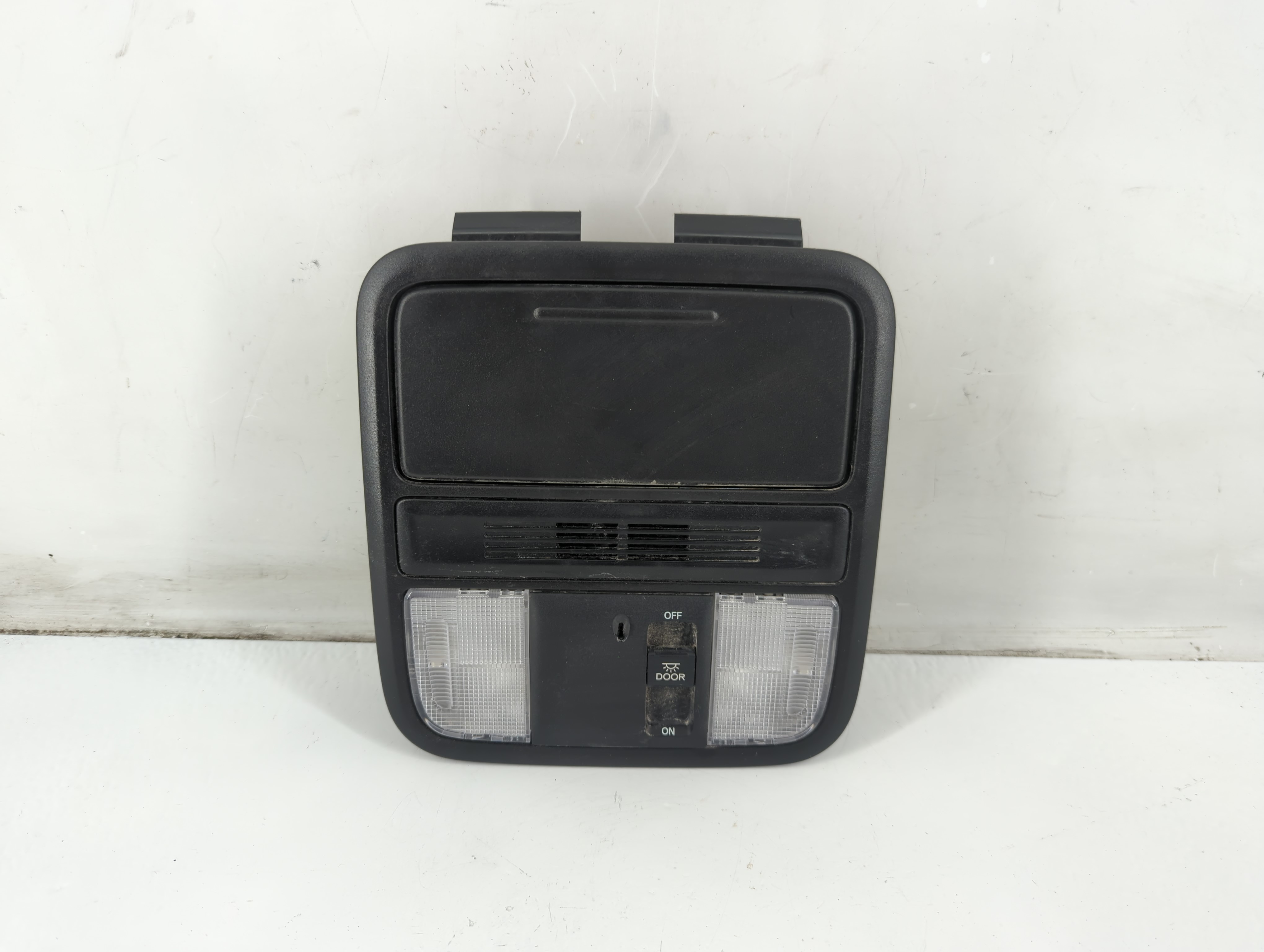 2021 Honda Passport Overhead Roof Console 1092506 - Oemusedautoparts1.com