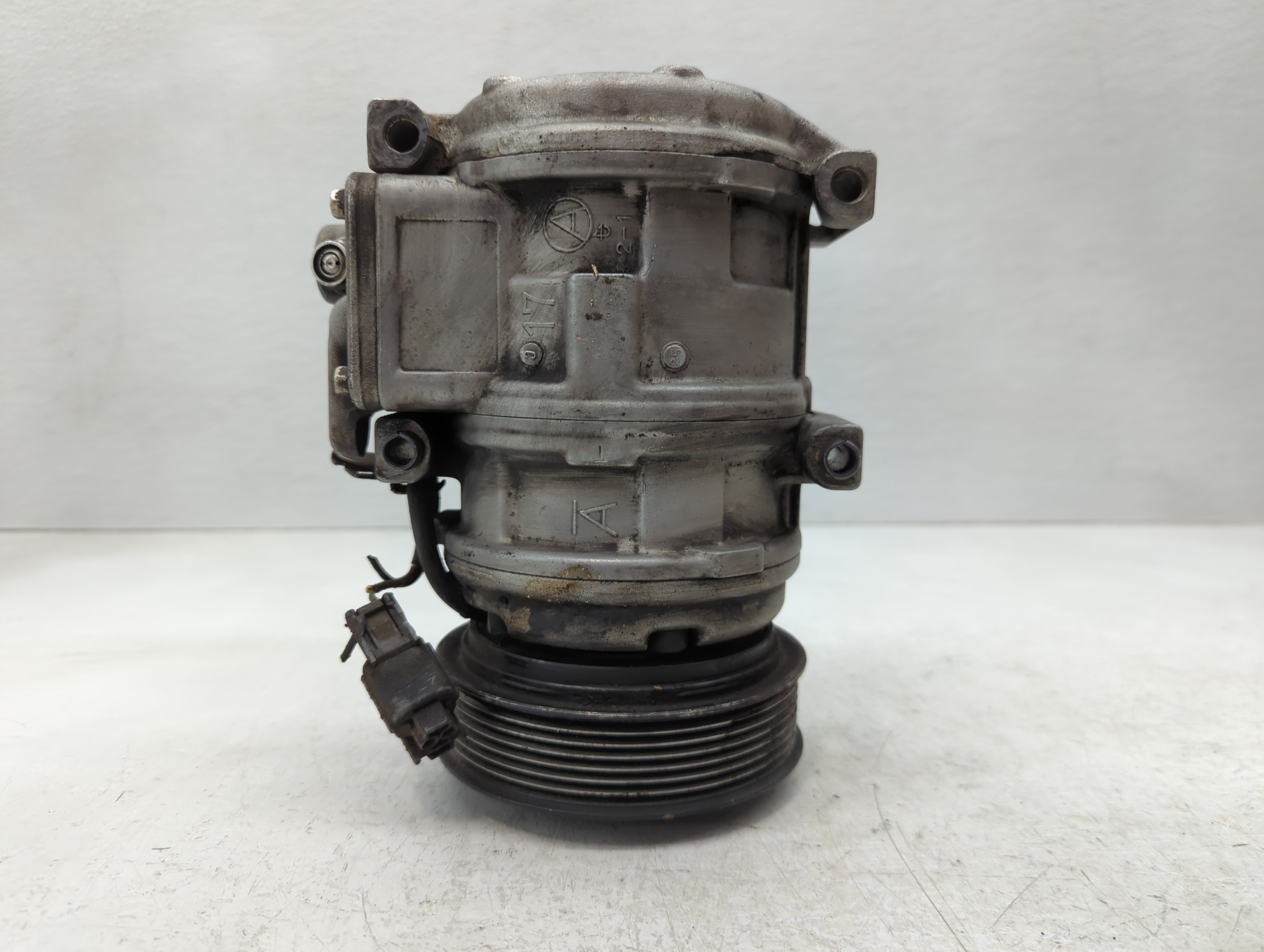 Land Rover Discovery Air Conditioning A/c Ac Compressor Oem 1092512 - Oemusedautoparts1.com