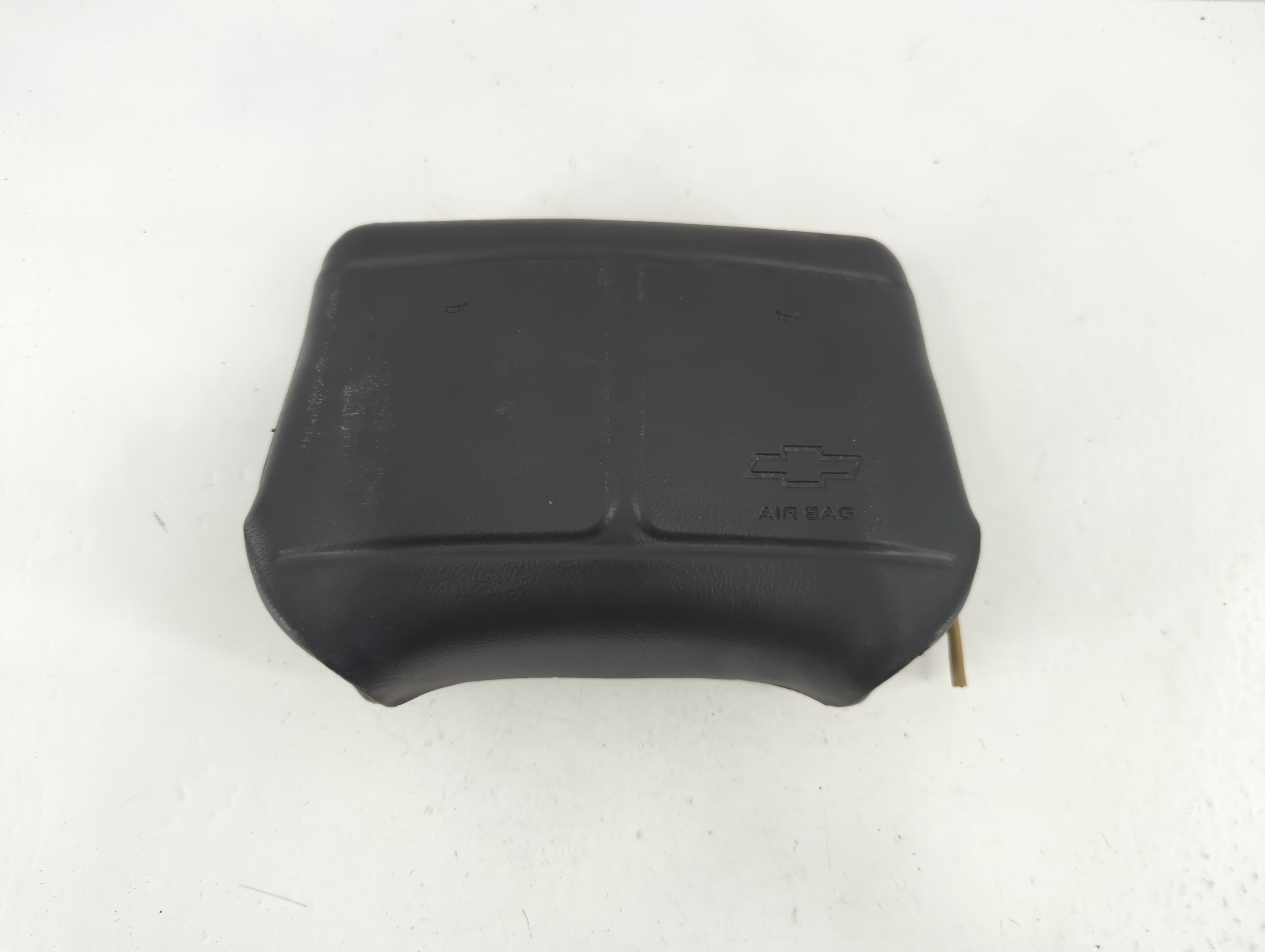 2000-2002 Chevrolet Cavalier Air Bag Driver Left Steering Wheel Mounted 1092530 - Oemusedautoparts1.com