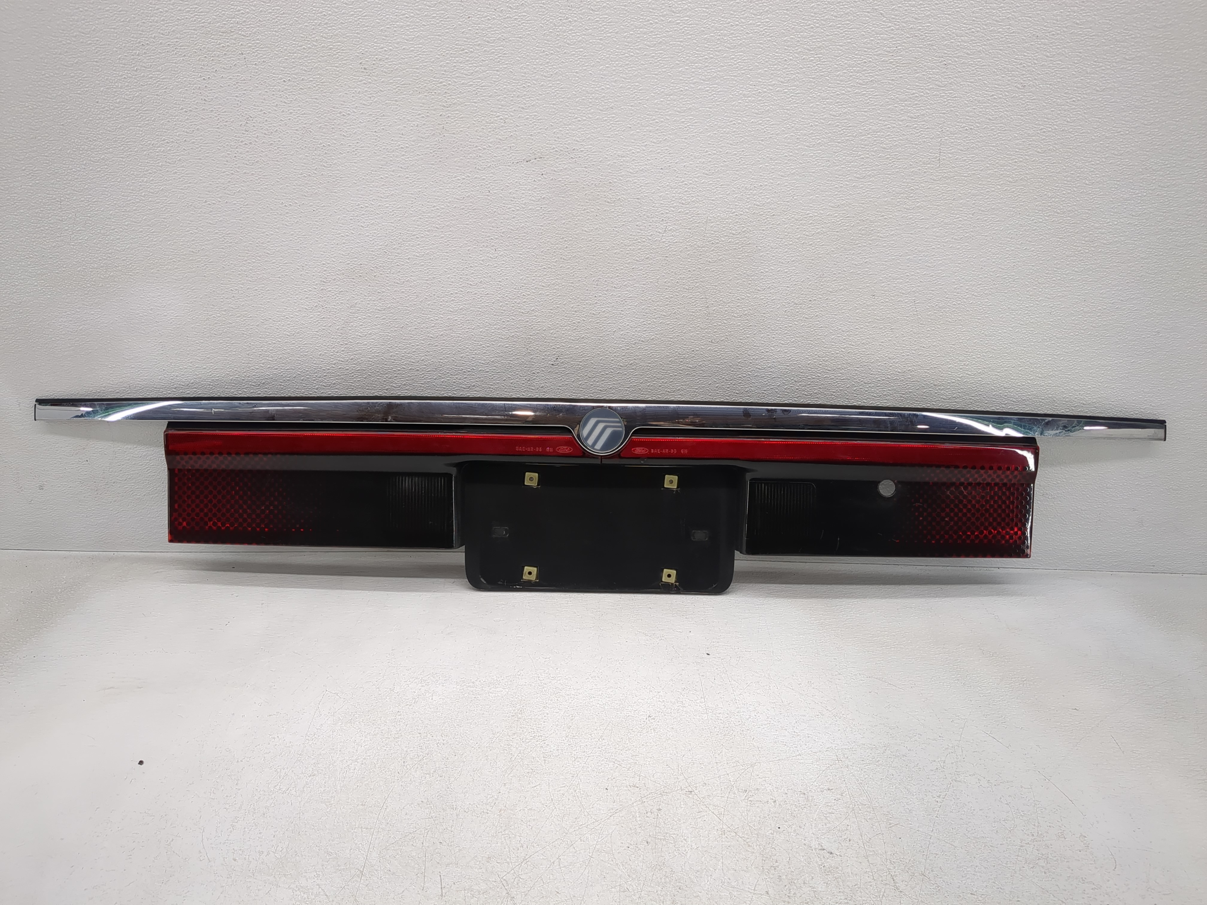 Picture of 1995 Mercury Grand Marquis Passenger Right Side Tail Light Taillight Oem 1092531