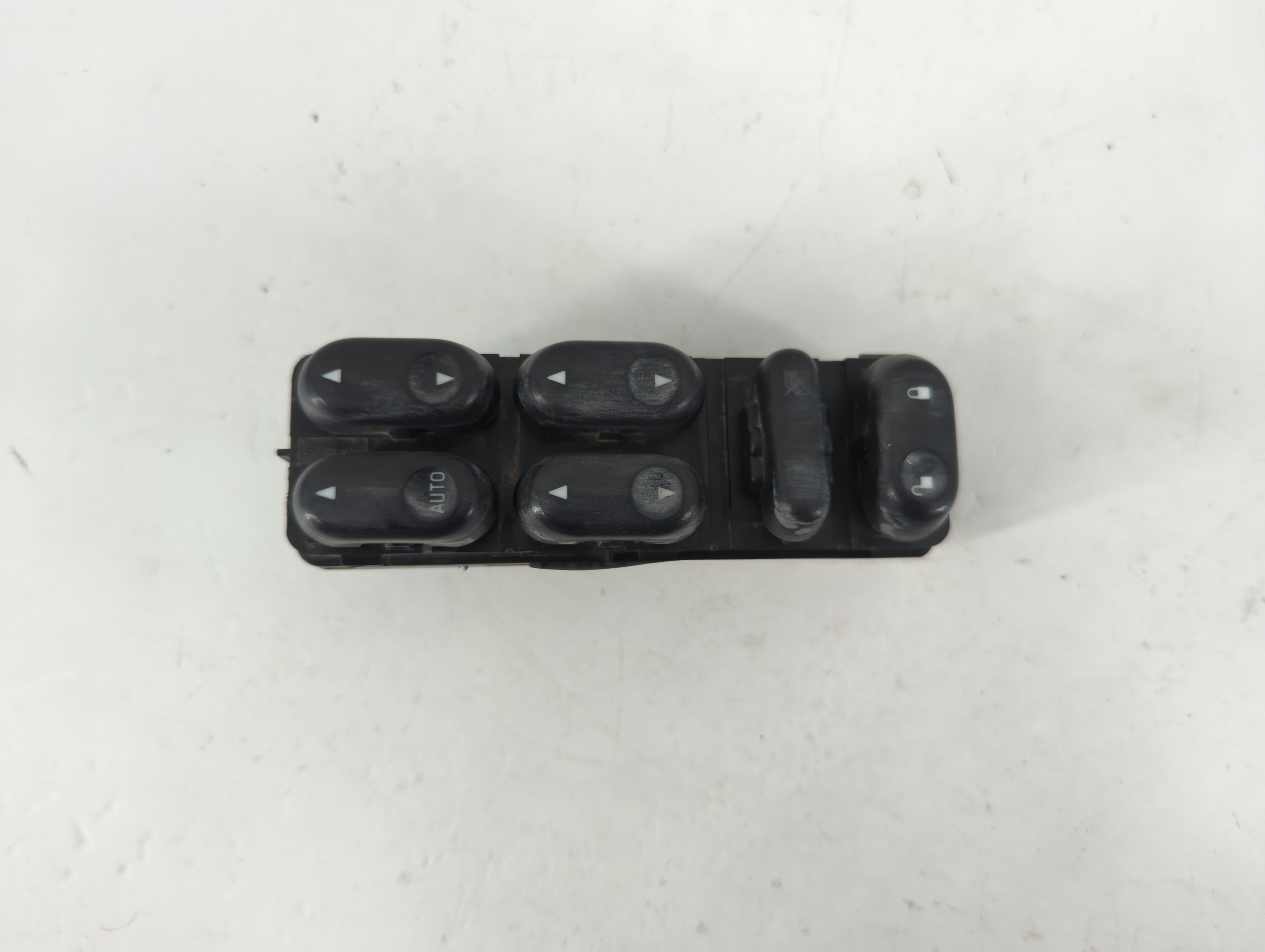 2005-2007 Mercury Mariner Driver Left Door Master Power Window Switch 1092535 - Oemusedautoparts1.com