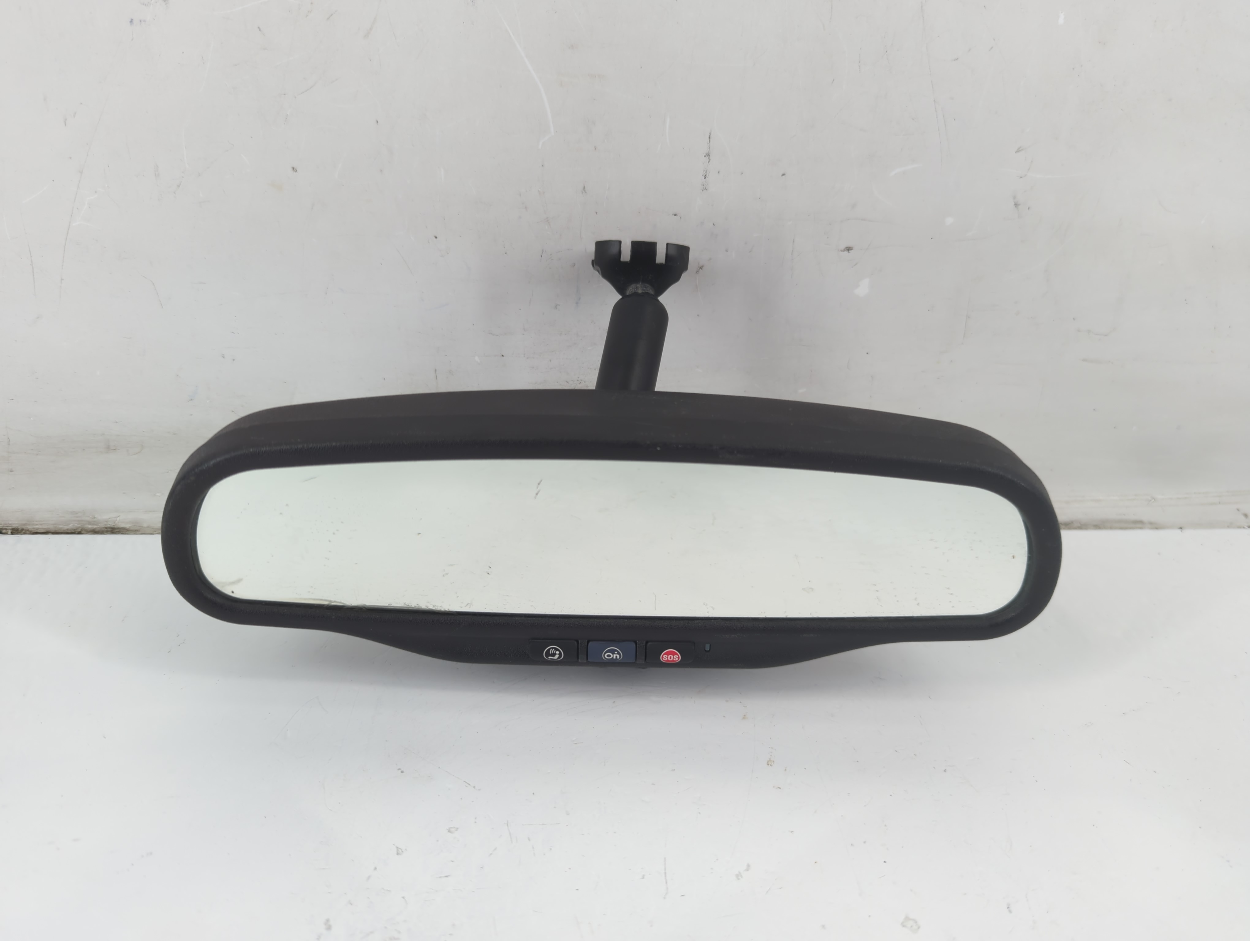 2017-2017 Chevrolet Traverse Interior Rear View Mirror Oem 1092582 - Oemusedautoparts1.com