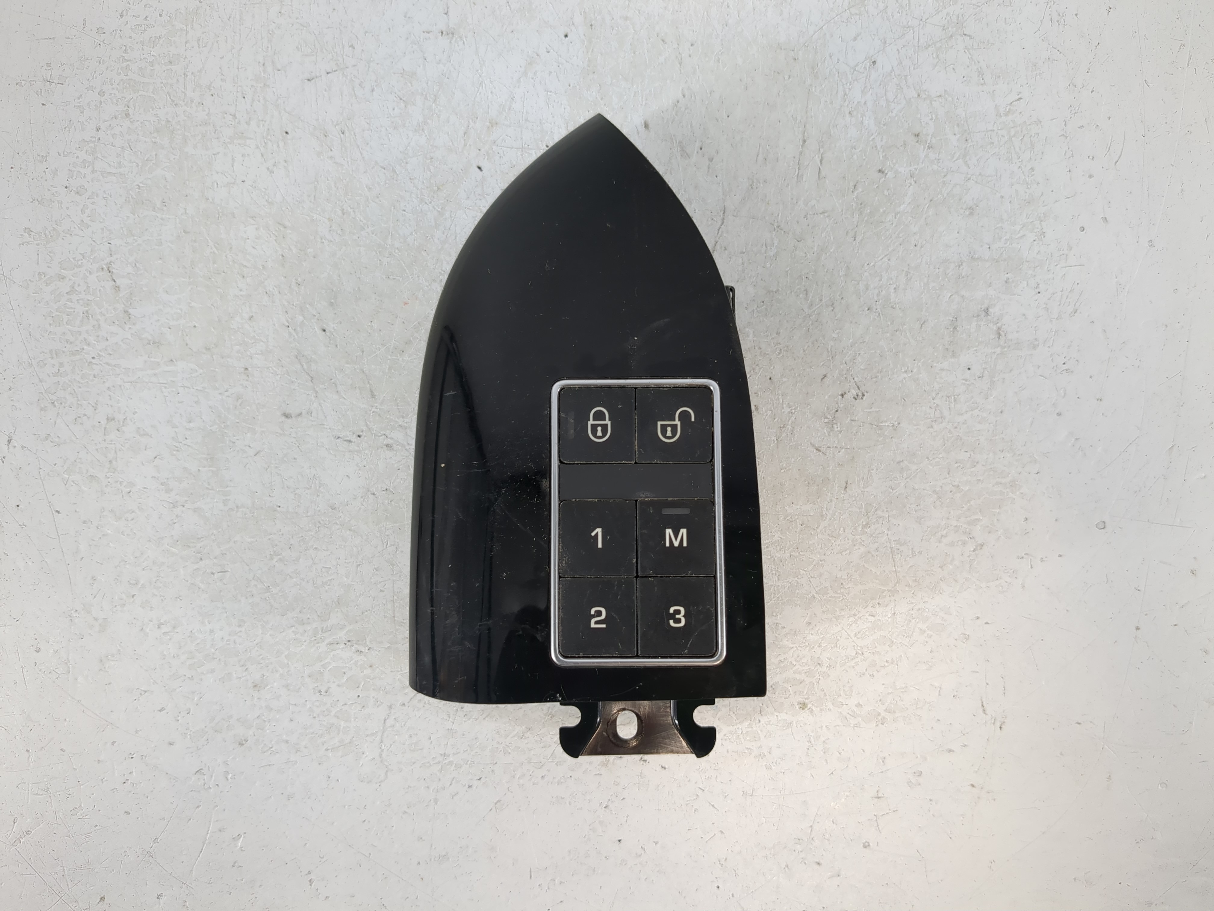 2014 Land Rover Range Rover Sport Driver Left Door Master Power Window Switch 1092626 - Oemusedautoparts1.com