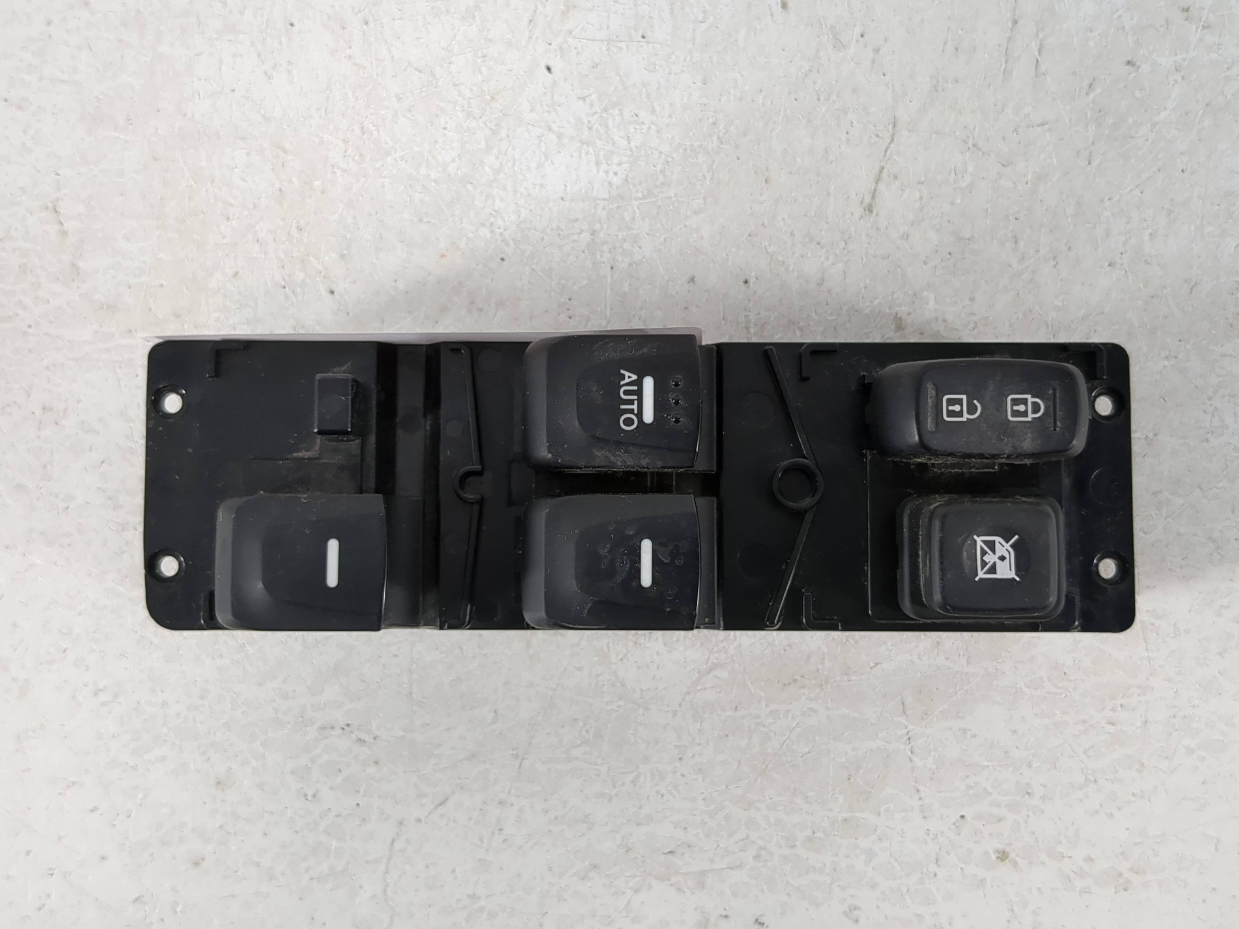 2012-2017 Hyundai Veloster Driver Left Door Master Power Window Switch 1092627 - Oemusedautoparts1.com
