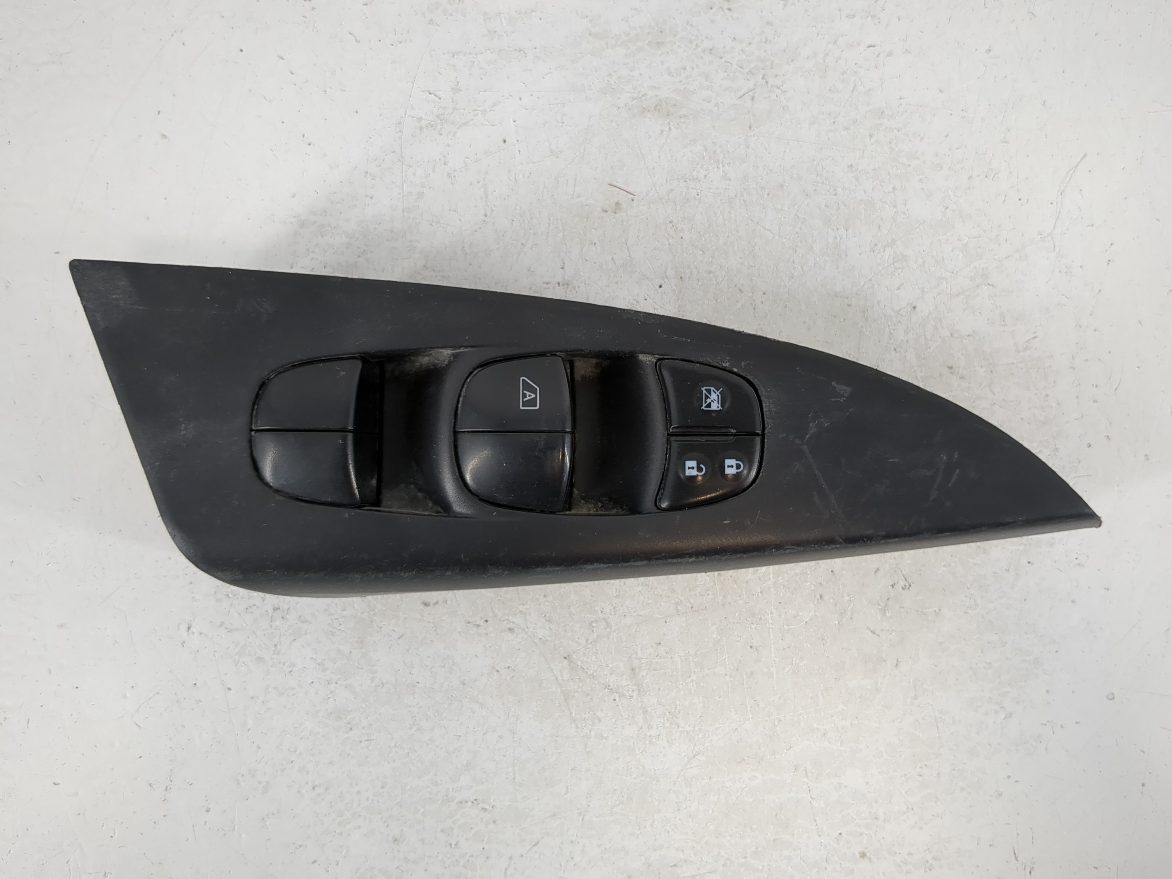2013-2019 Nissan Sentra Driver Left Door Master Power Window Switch 1092642 - Oemusedautoparts1.com