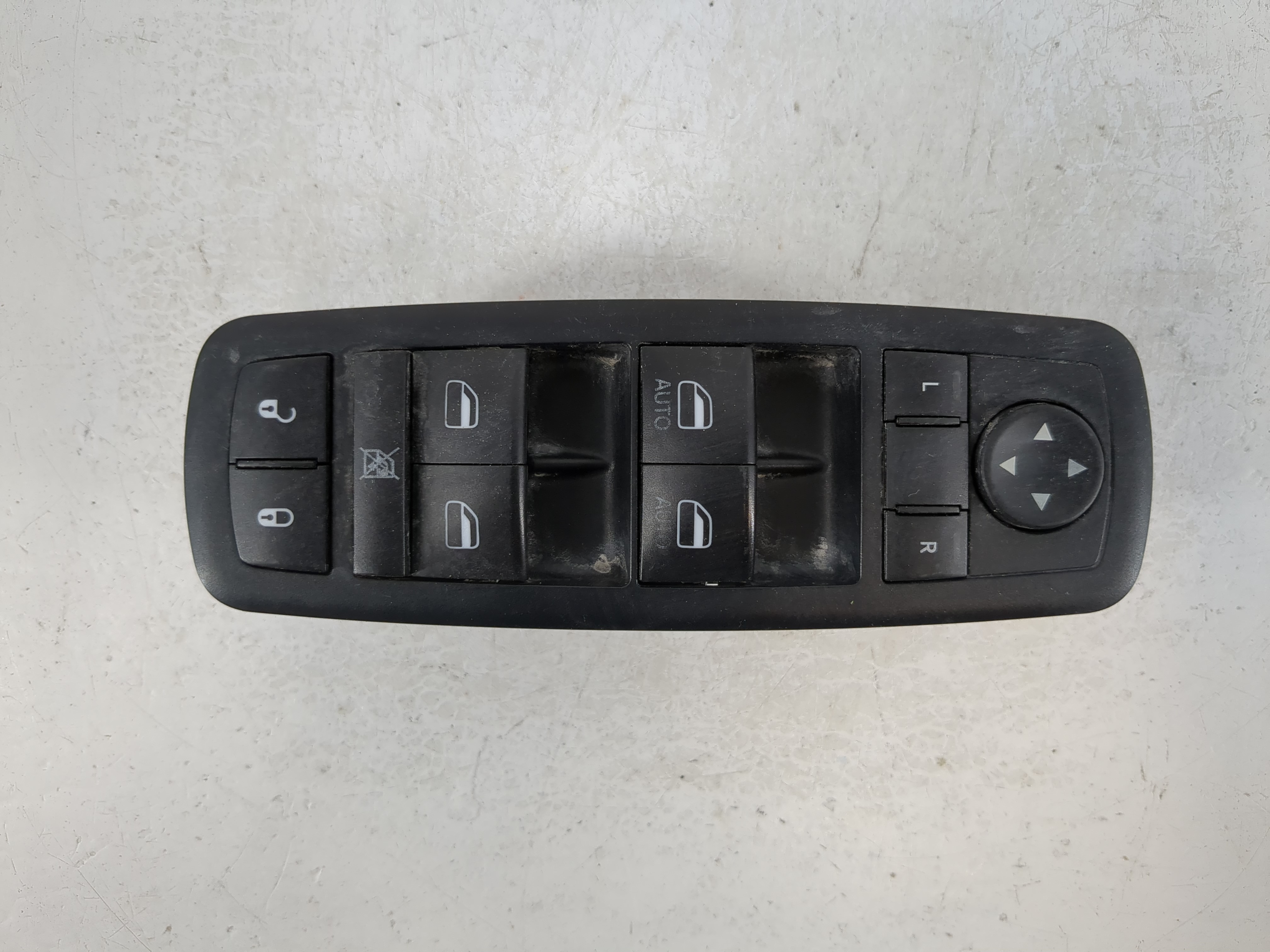 Picture of Dodge Caravan Driver Left Door Master Power Window Switch 68298871aa 1092646