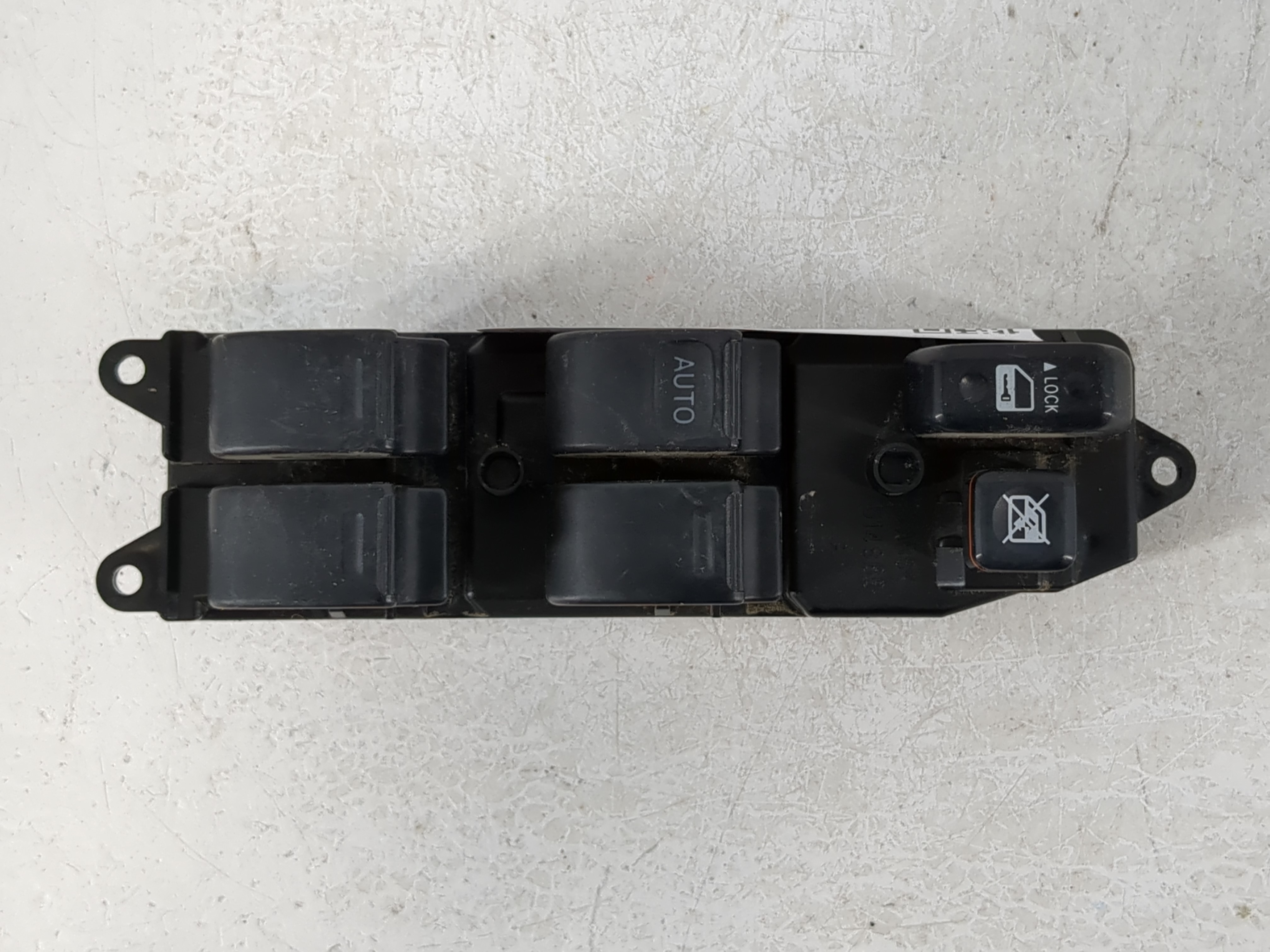 2005-2010 Toyota Sienna Driver Left Door Master Power Window Switch 1092653 - Oemusedautoparts1.com
