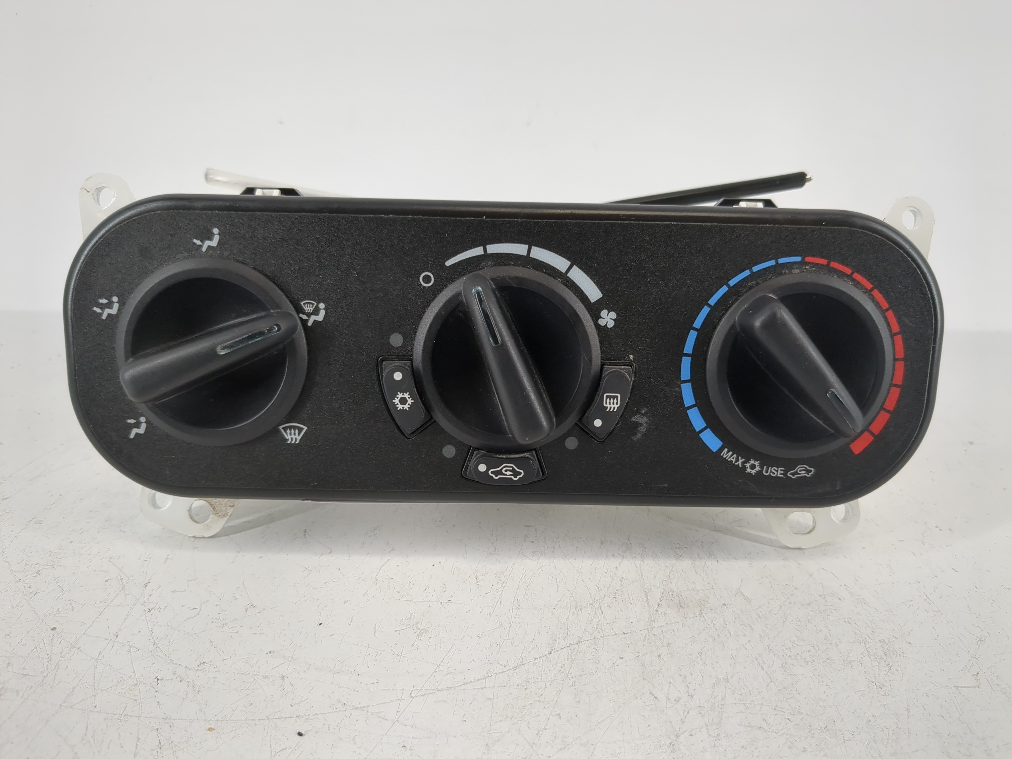 2007-2009 Dodge Caliber Ac Heater Climate Control P55111874ac 1092662 - Oemusedautoparts1.com