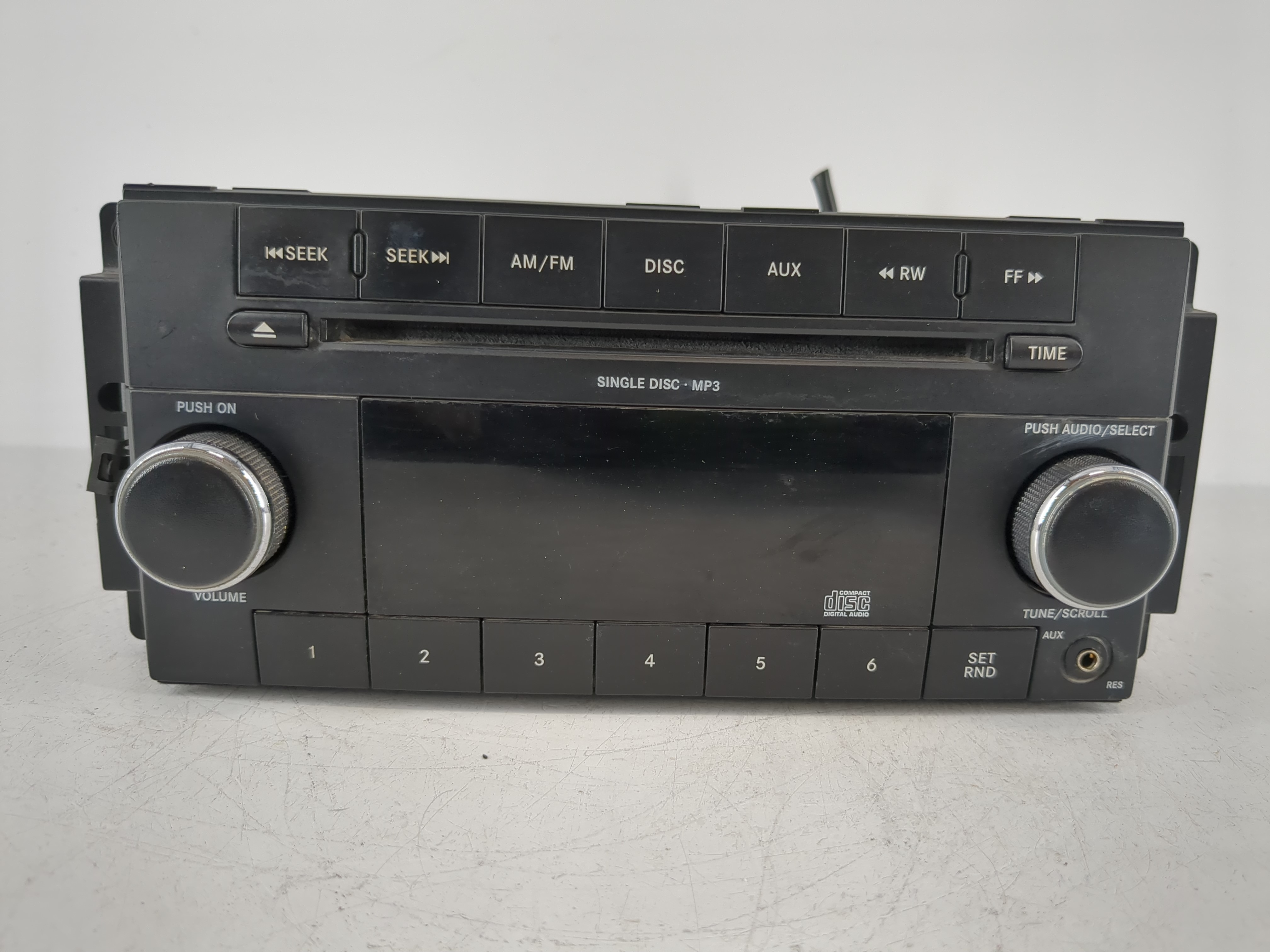2009-2010 Jeep Patriot Am Fm Cd Player Radio Receiver 1092684 - Oemusedautoparts1.com