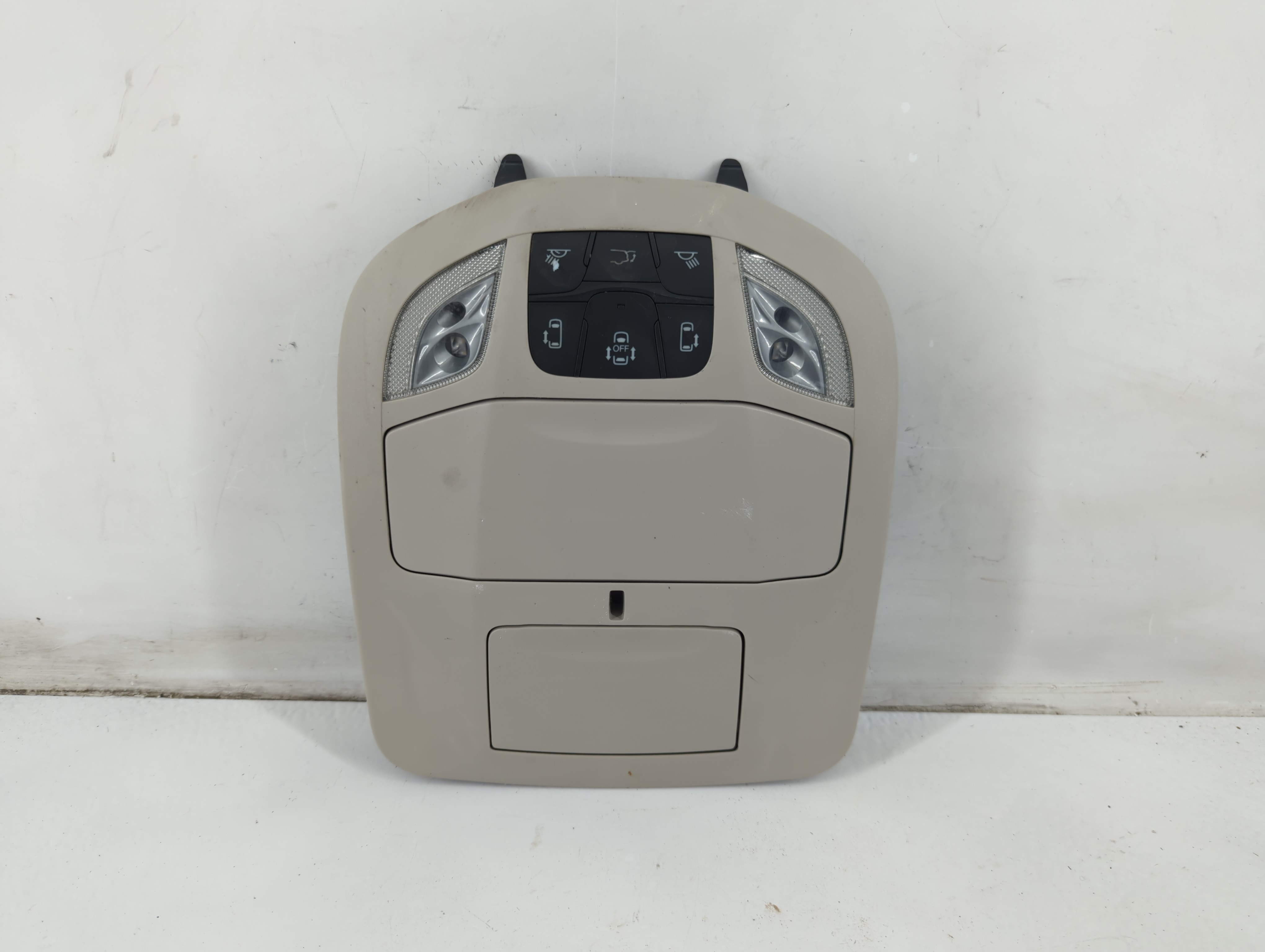 2018 Chrysler Pacifica Overhead Roof Console 1092693 - Oemusedautoparts1.com