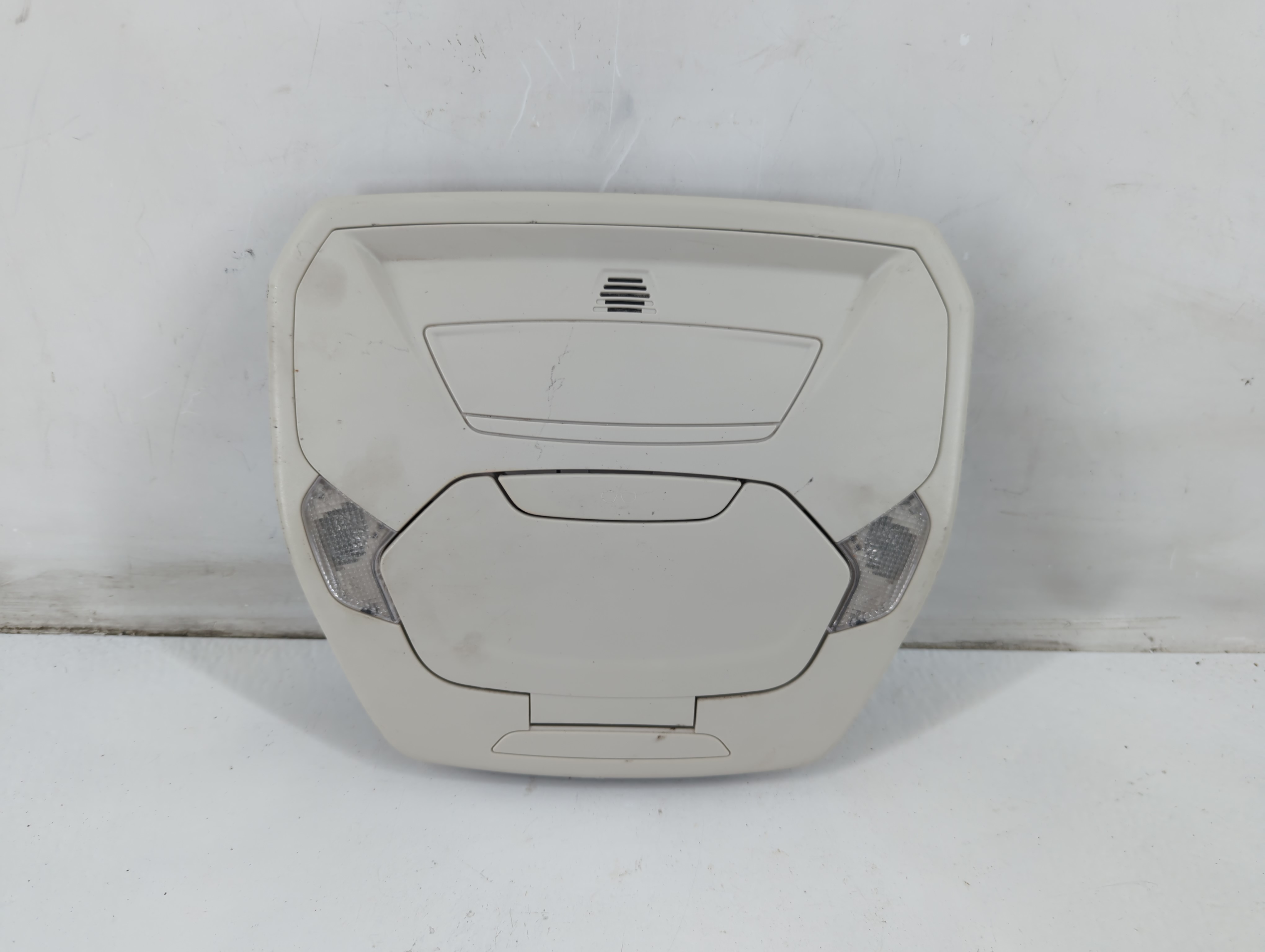 2016 Ford Escape Overhead Roof Console 1092696 - Oemusedautoparts1.com