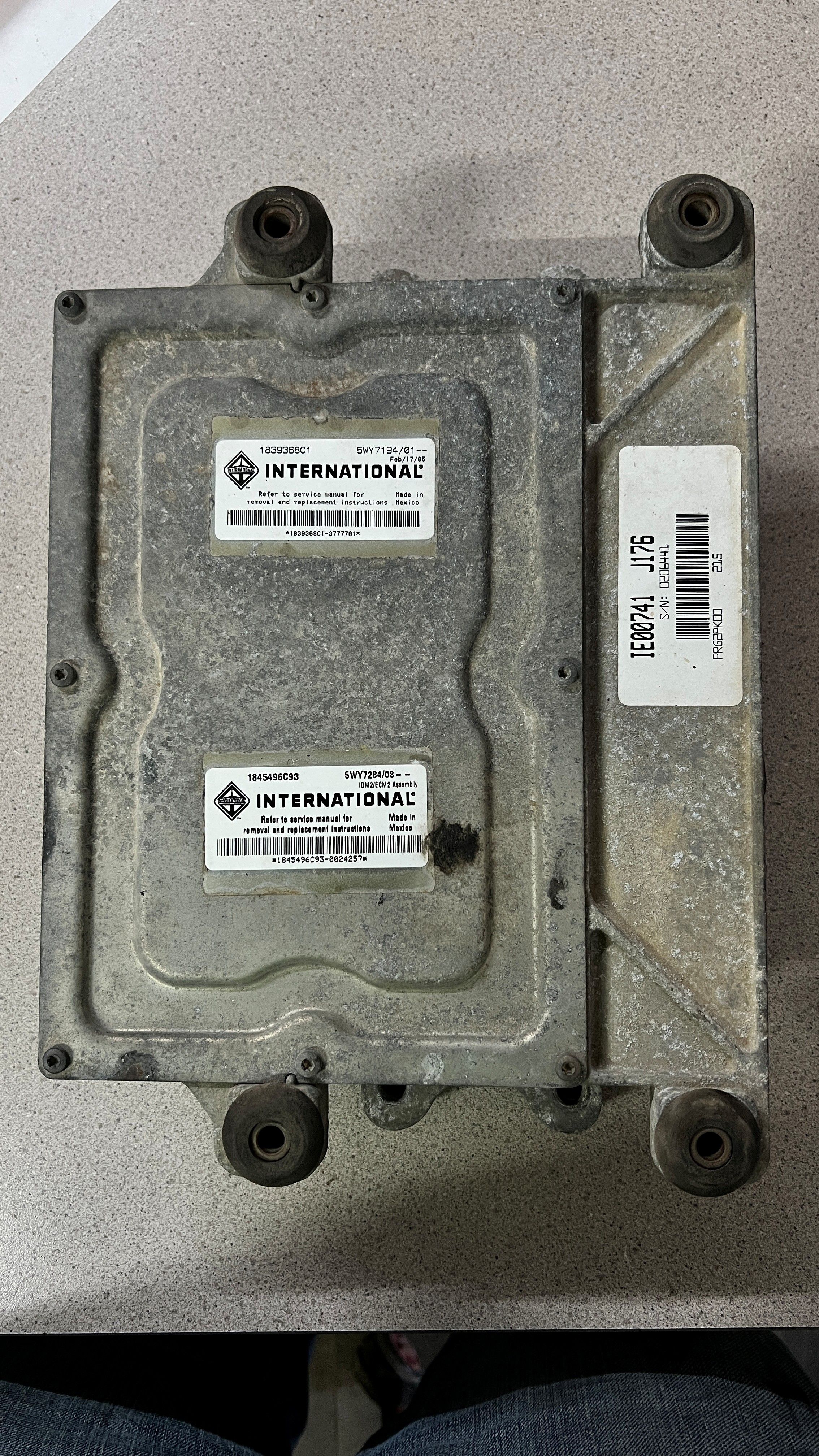 Picture of 2005 Chevrolet International Engine Control Computer Ecu Pcm Ecm Pcu Oem 1092699