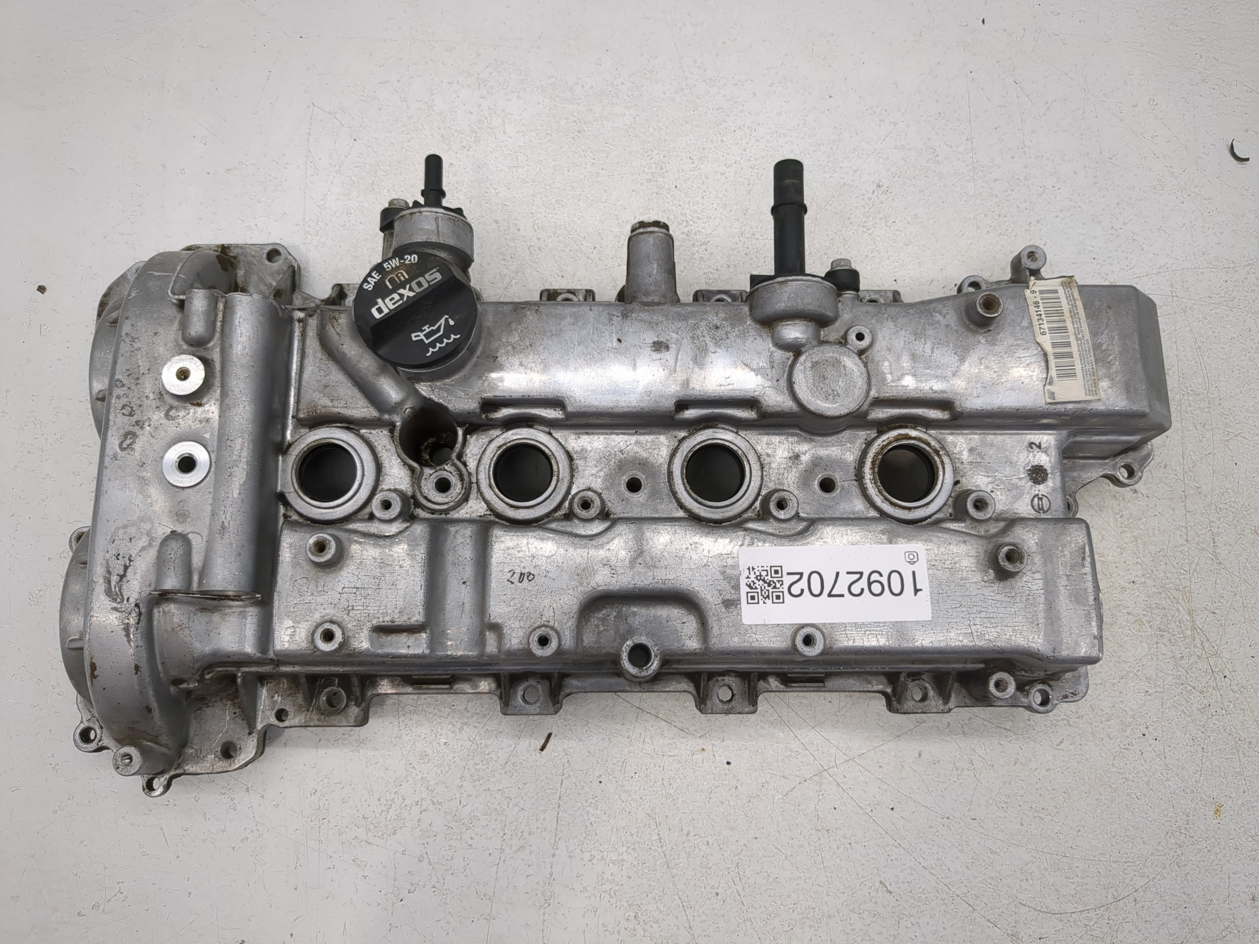 Picture of 2013 Chevrolet Malibu Driver Left Cylinder Head Valve Cover 1092702