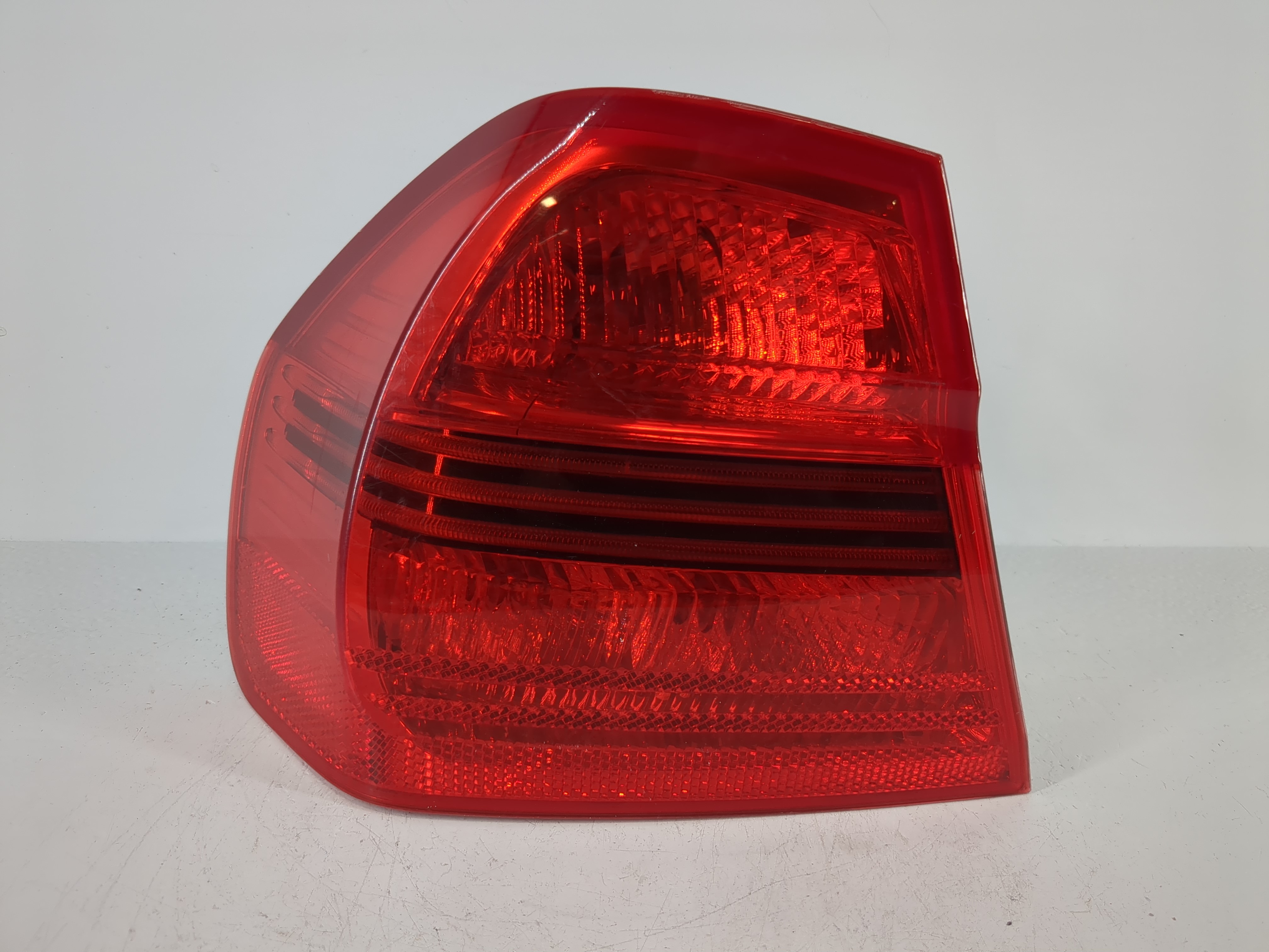 Bmw 325i Driver Left Side Tail Light Taillight Oem 1092714 - Oemusedautoparts1.com