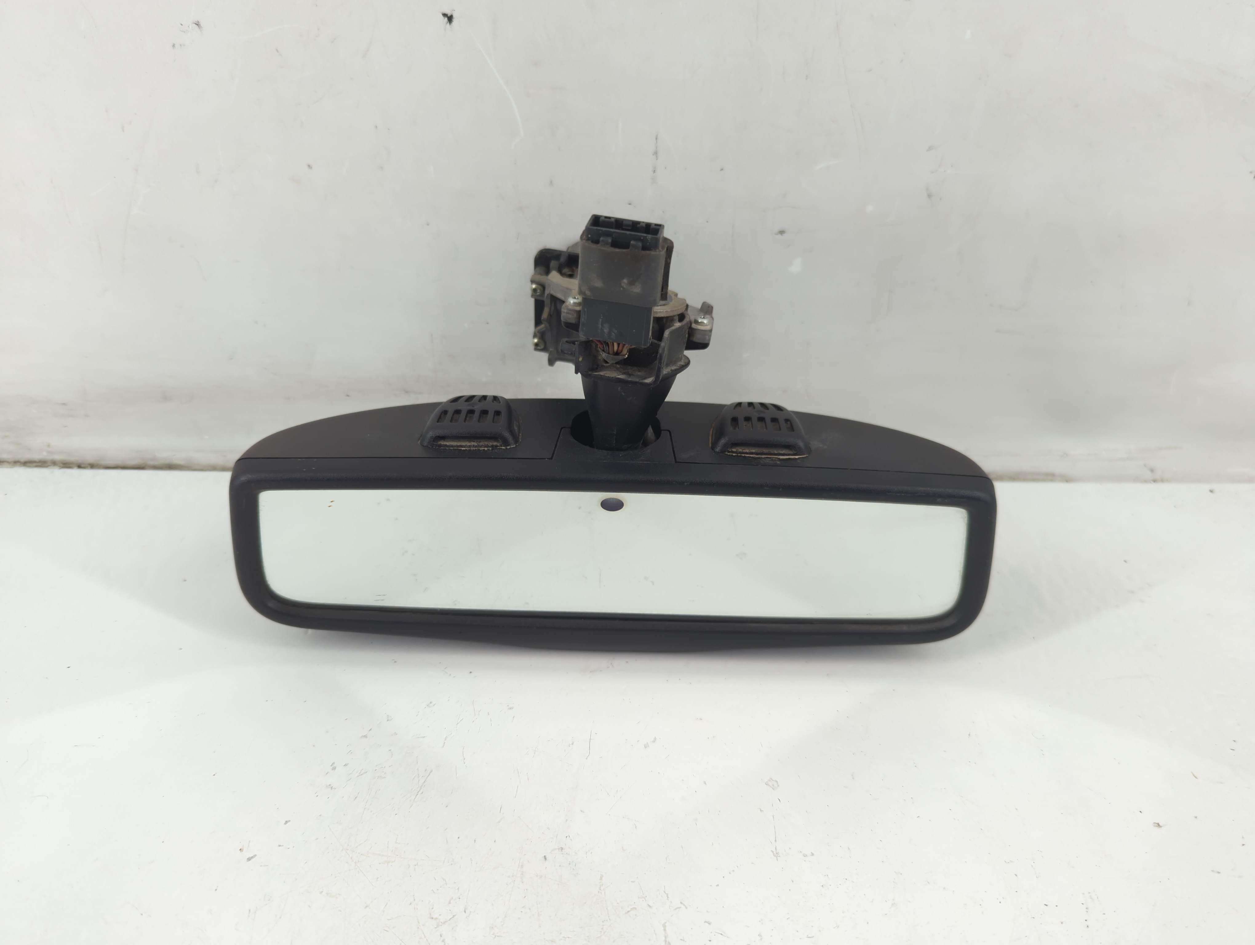 2013-2016 Dodge Dart Interior Rear View Mirror Oem 1092750 - Oemusedautoparts1.com