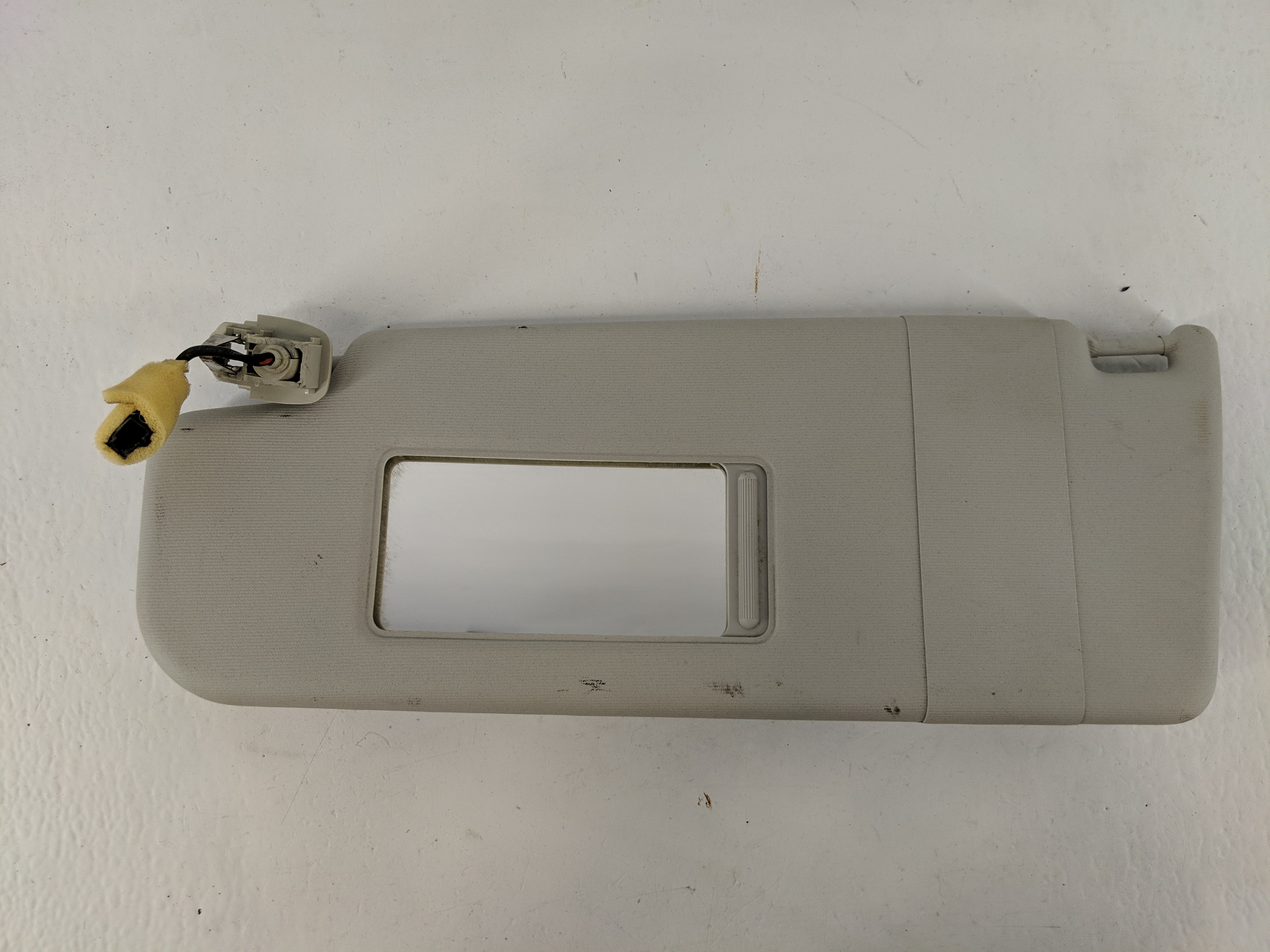 2011-2018 Volkswagen Jetta Driver Sun Visor Mirror Left Sunvisor Grey 1092776 - Oemusedautoparts1.com