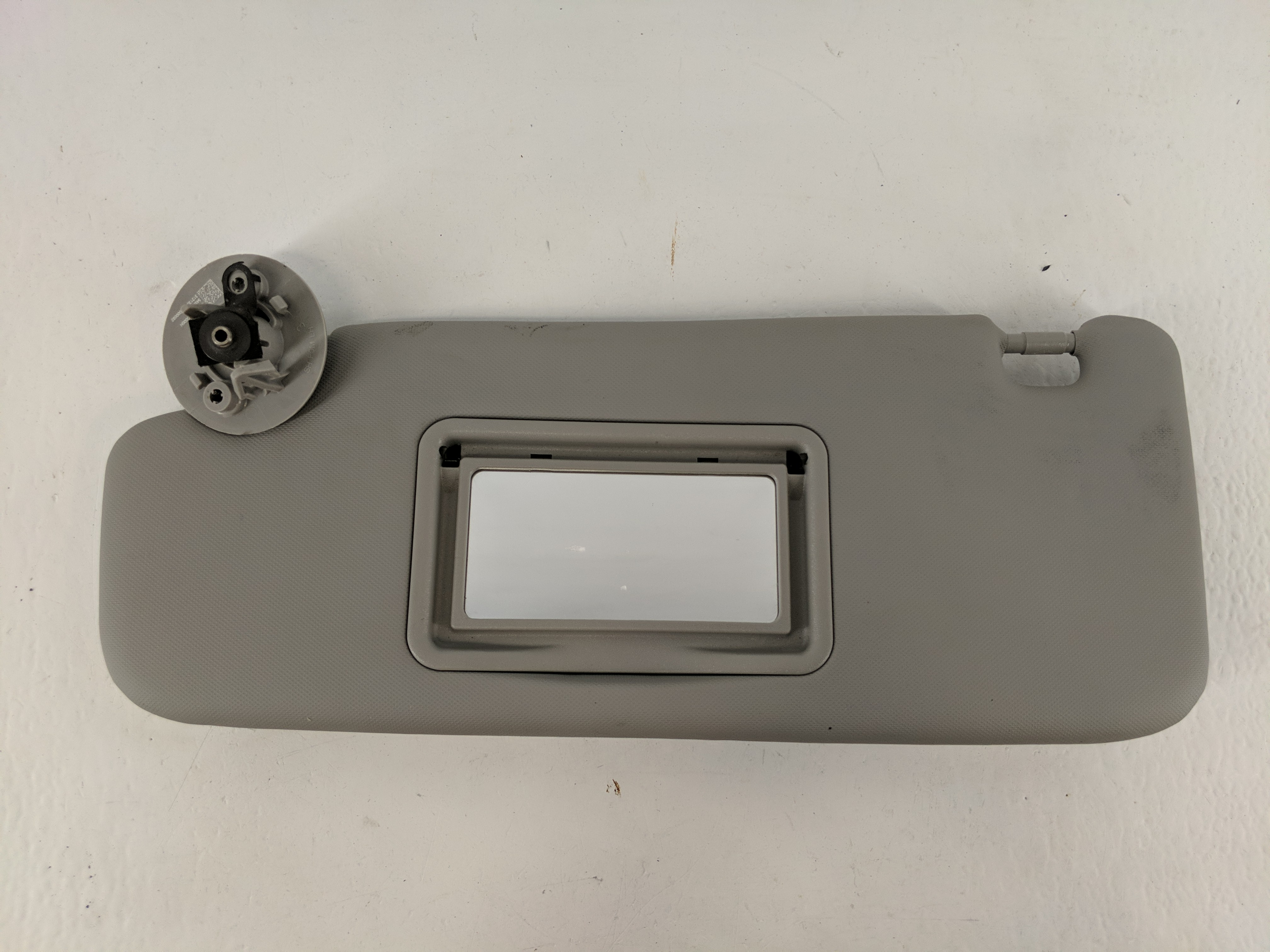 2016-2022 Chevrolet Spark Driver Sun Visor Mirror Left Sunvisor Grey 1092777 - Oemusedautoparts1.com