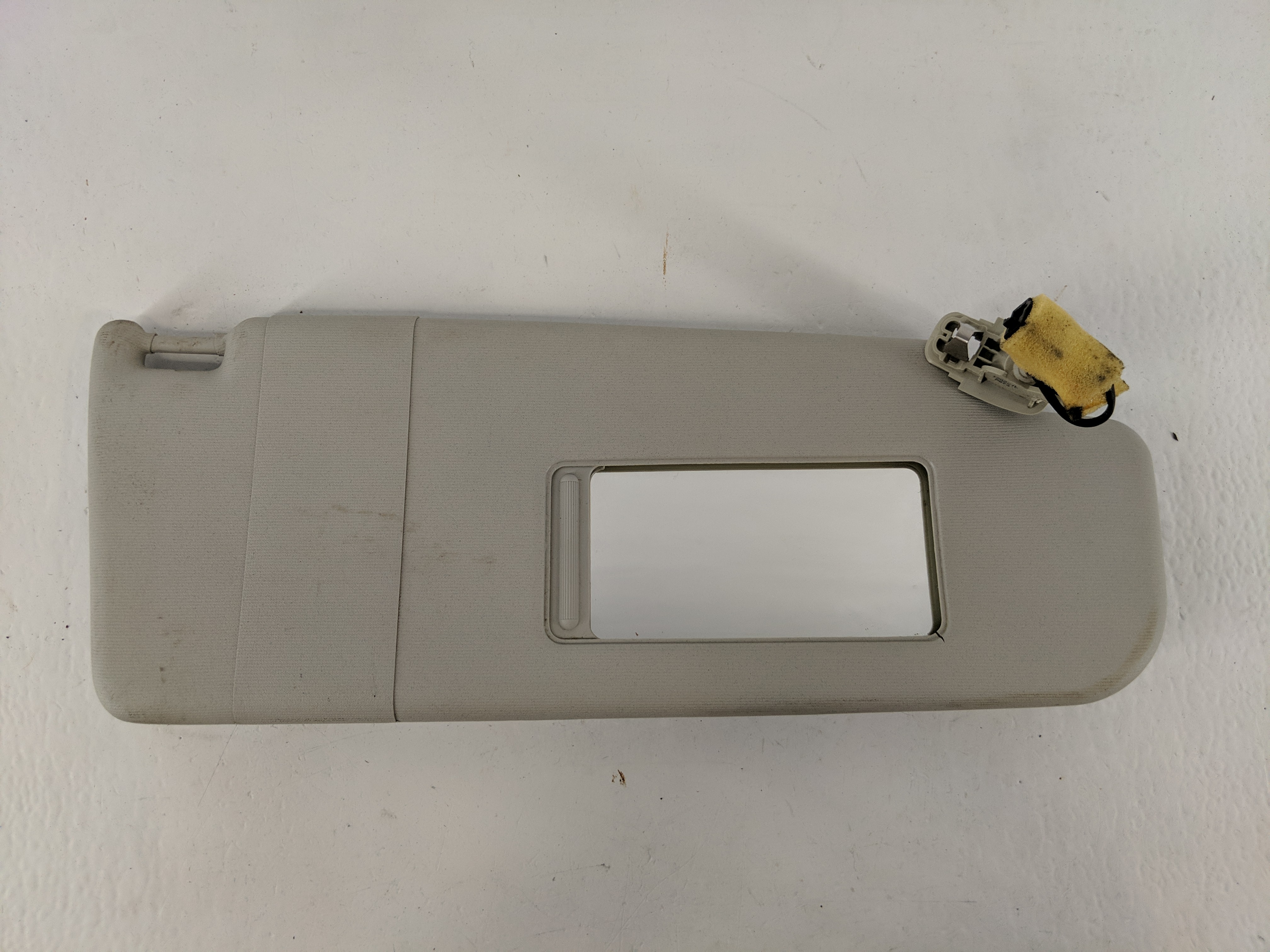 2011-2018 Volkswagen Jetta Passenger Sun Visor Mirror Right Sunvisor 1092788 - Oemusedautoparts1.com