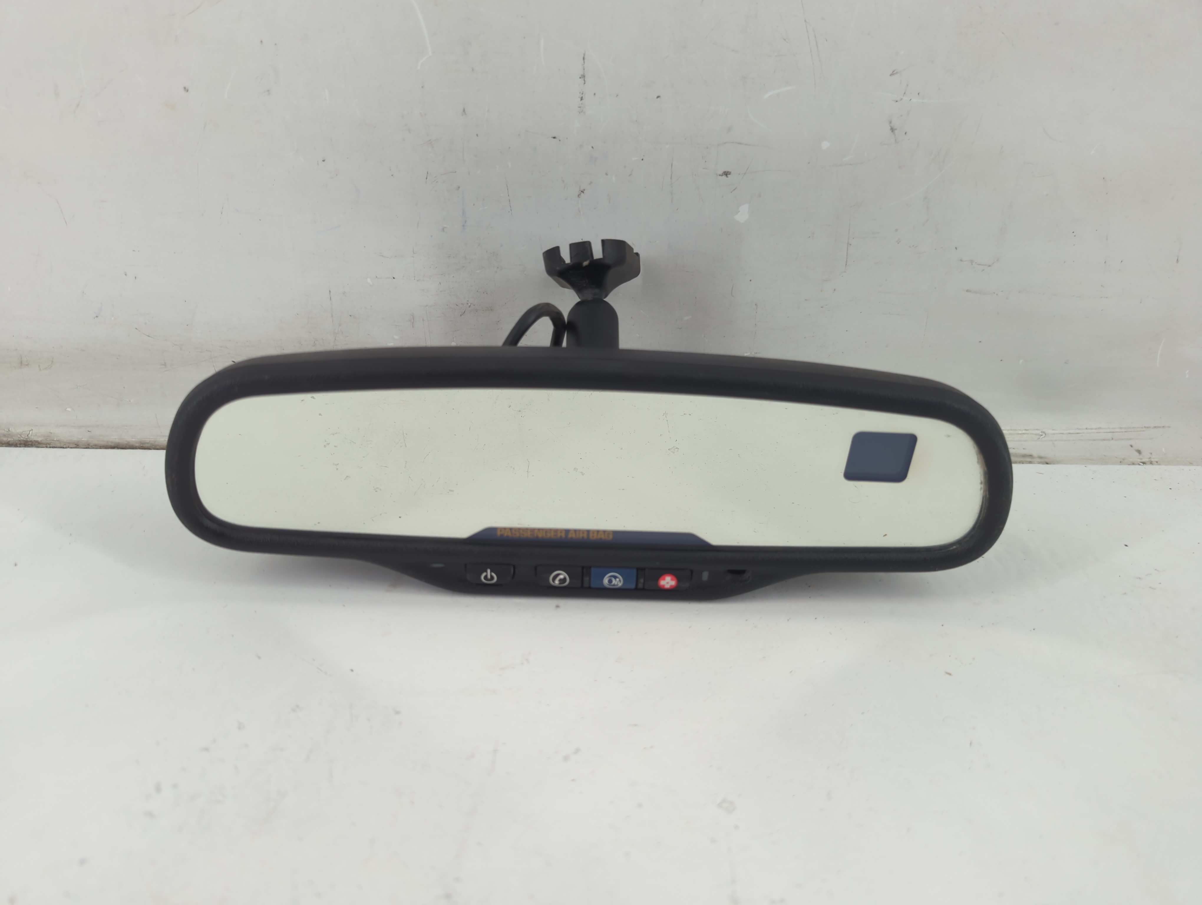 2007 Gmc Sierra 1500 Interior Rear View Mirror Oem 1092814 - Oemusedautoparts1.com