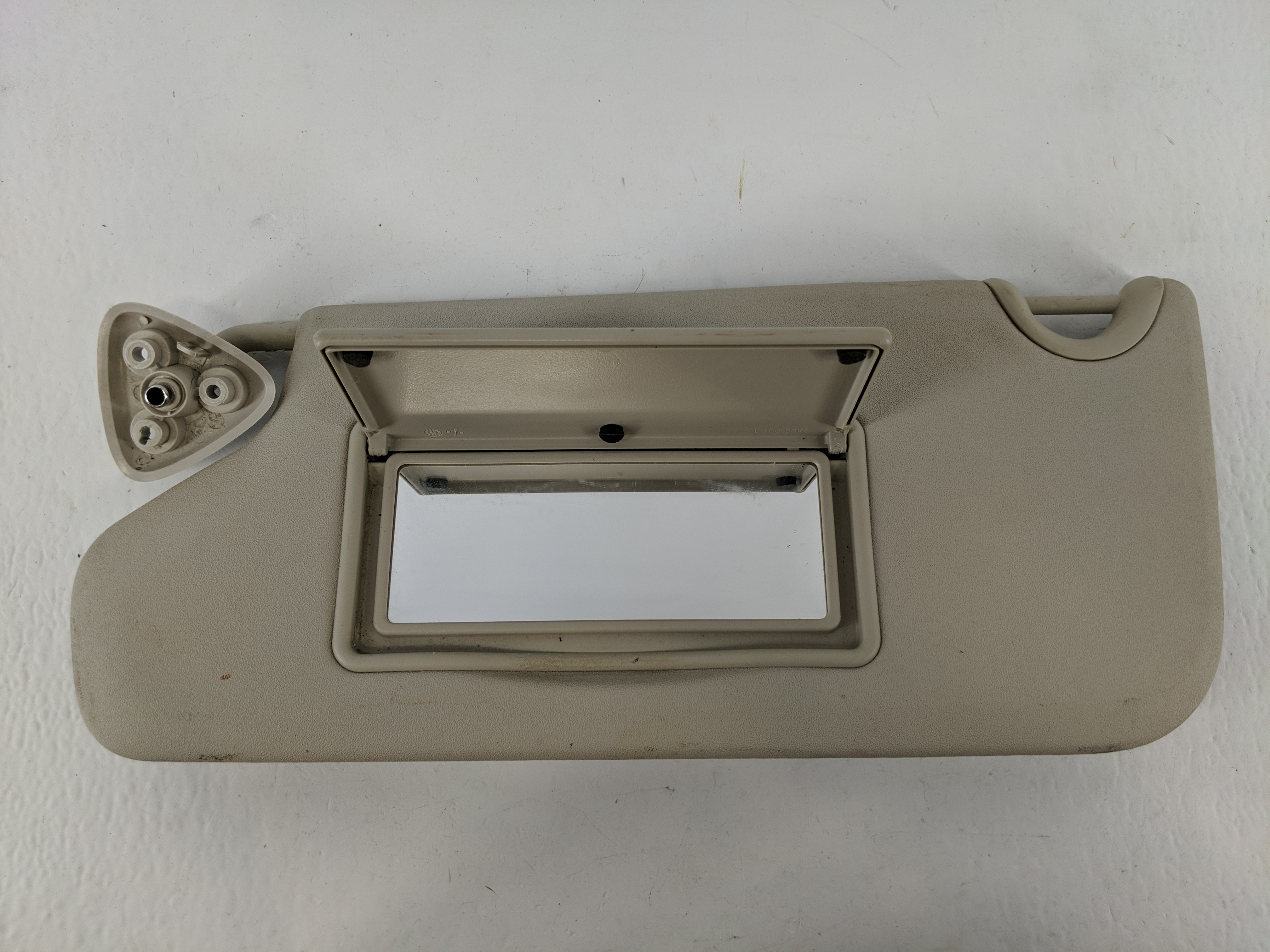 2017 Dodge Journey Passenger Sun Visor Mirror Right Sunvisor Grey 1092886 - Oemusedautoparts1.com