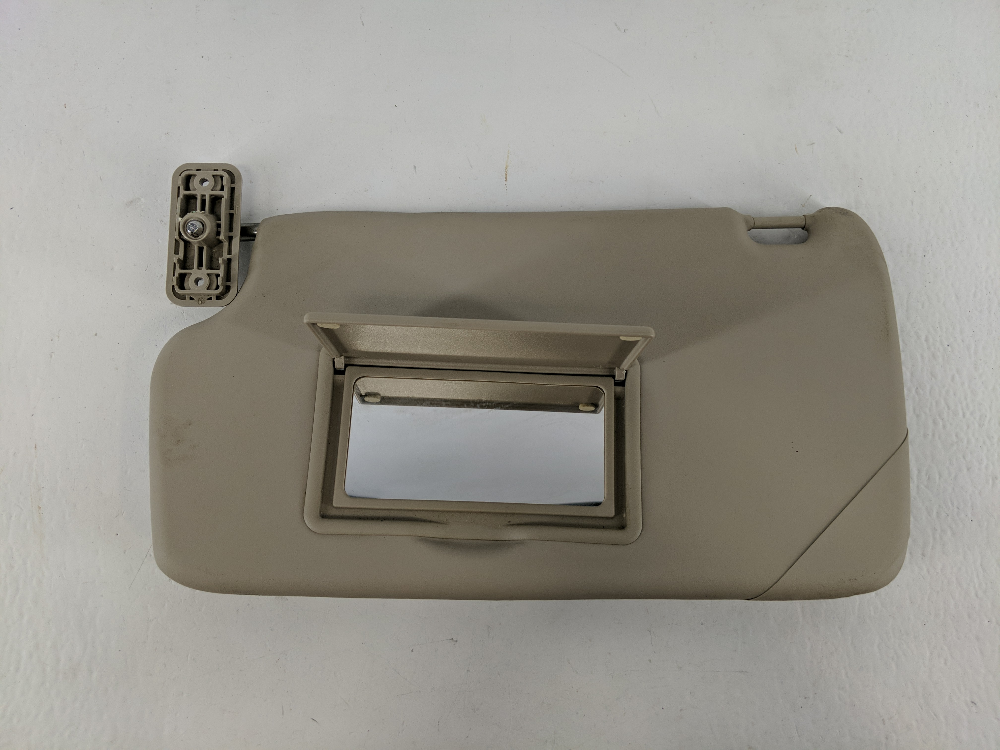 2011-2019 Ford Fiesta Driver Sun Visor Mirror Left Sunvisor Grey 1092888 - Oemusedautoparts1.com