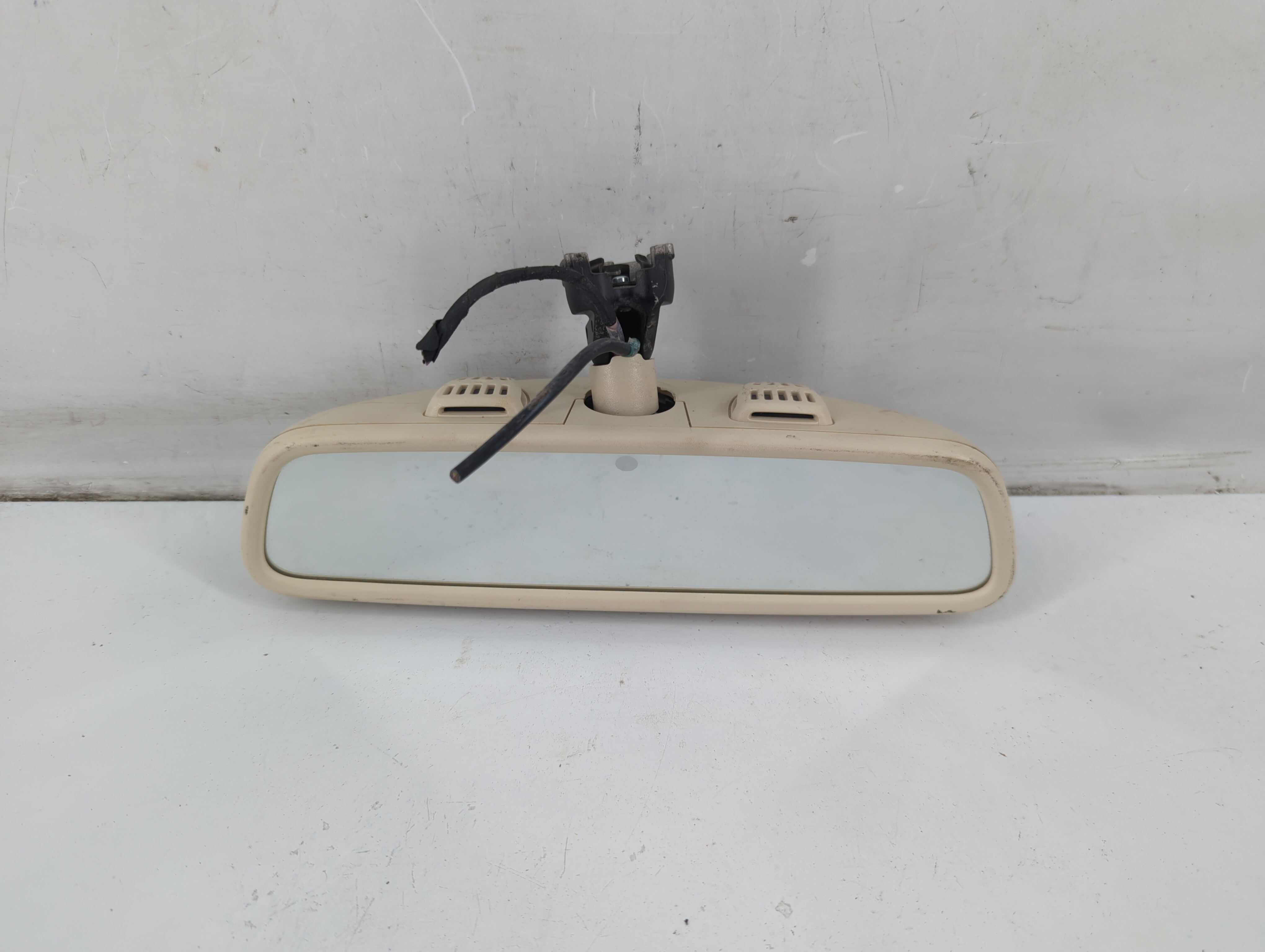 Mercedes-benz C350 Interior Rear View Mirror Oem 1092892 - Oemusedautoparts1.com