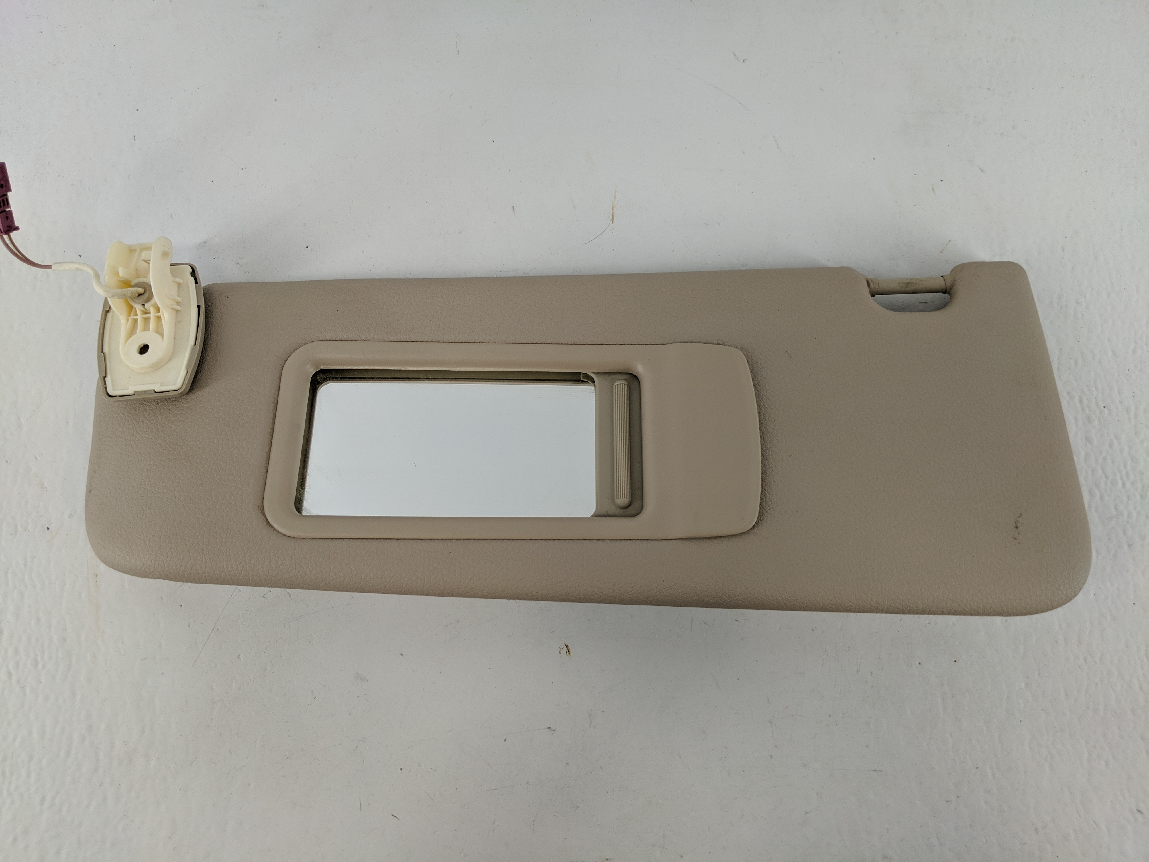 Picture of 2011-2016 Bmw 528i Driver Sun Visor Mirror Left Sunvisor Light Beige 1092894