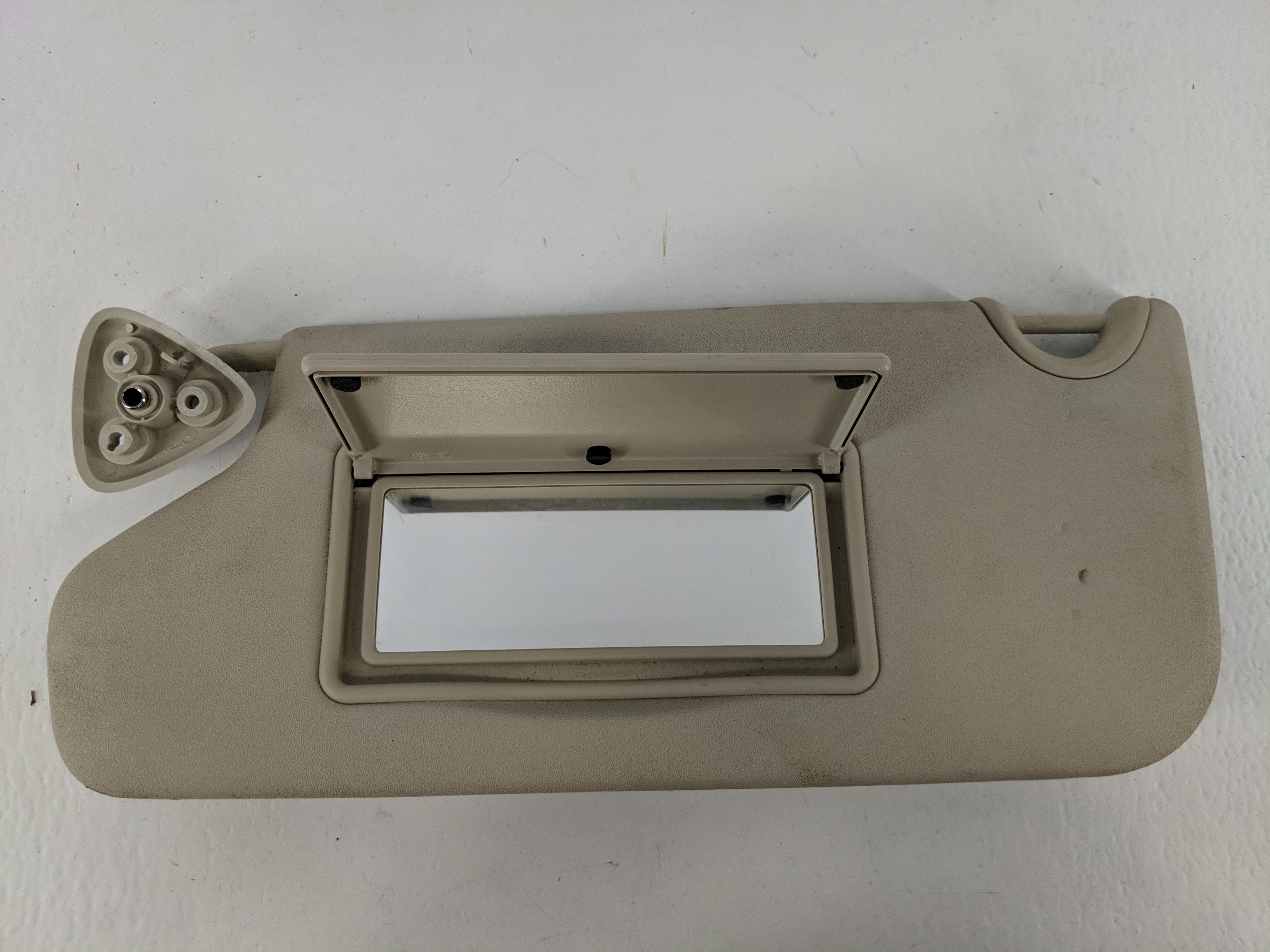 2016 Dodge Journey Driver Sun Visor Mirror Left Sunvisor Grey 1092898 - Oemusedautoparts1.com