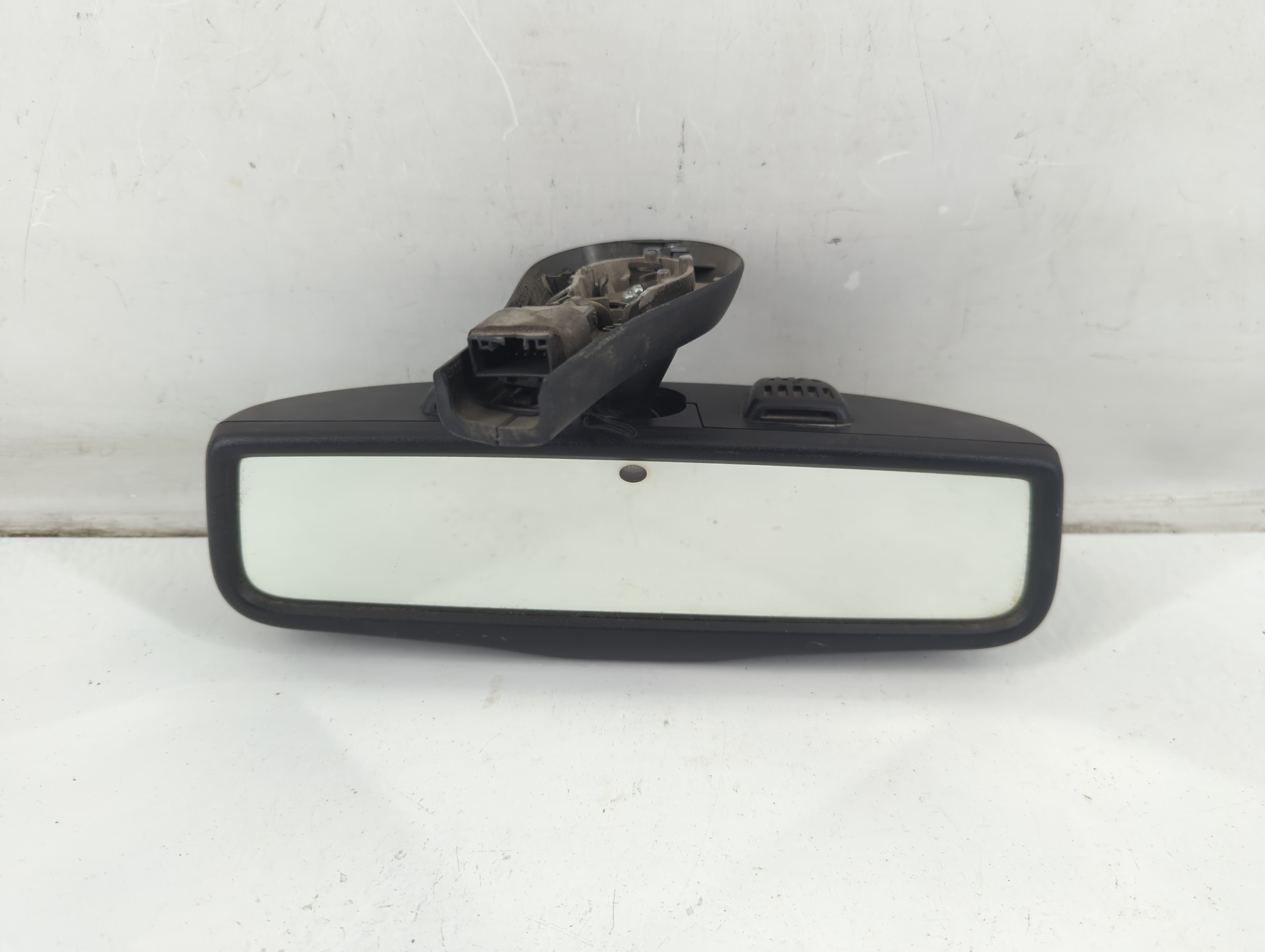 2011-2014 Dodge Charger Interior Rear View Mirror Oem 1092903 - Oemusedautoparts1.com