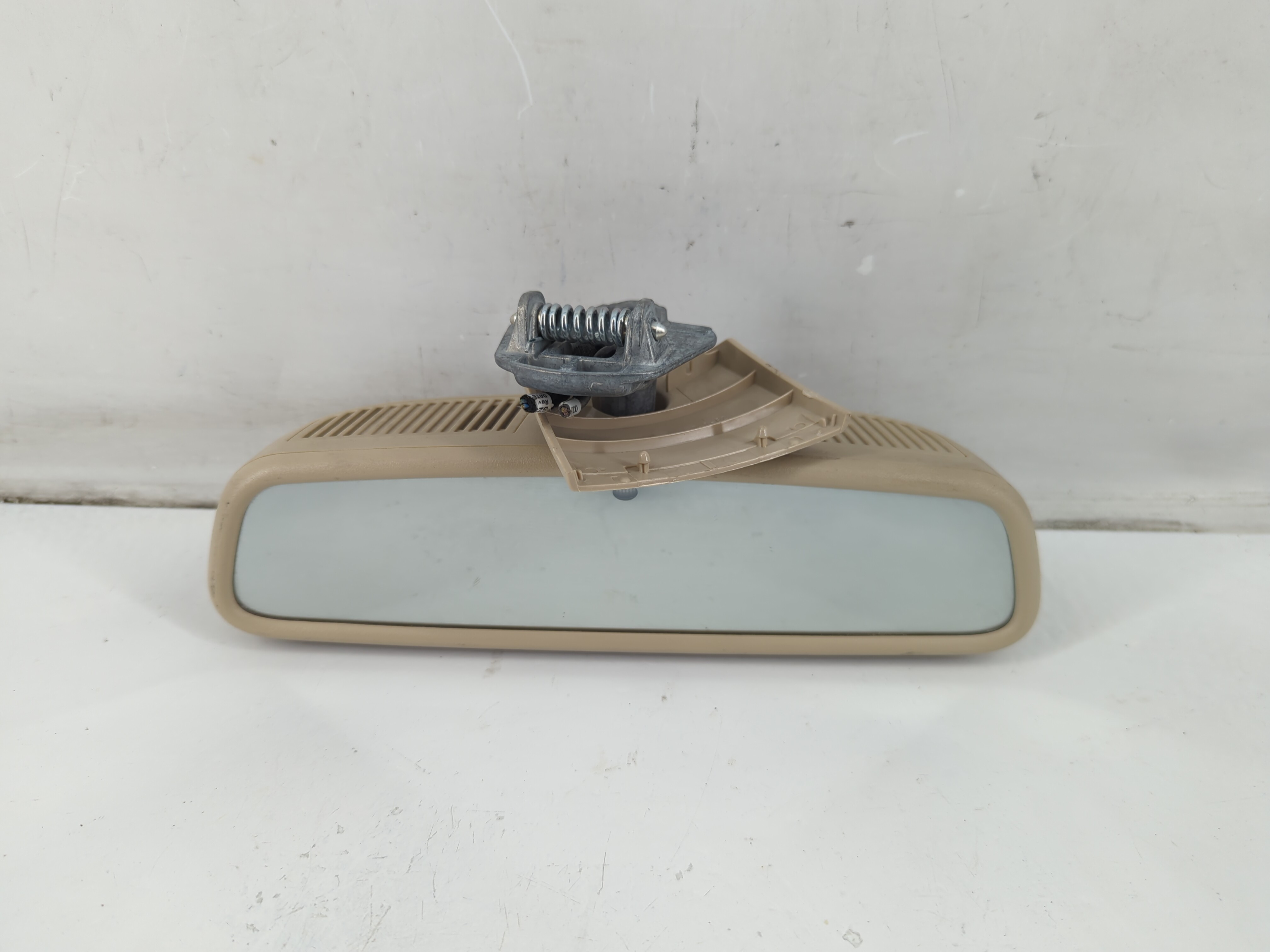Mercedes-benz E350 Interior Rear View Mirror Oem 1092906 - Oemusedautoparts1.com