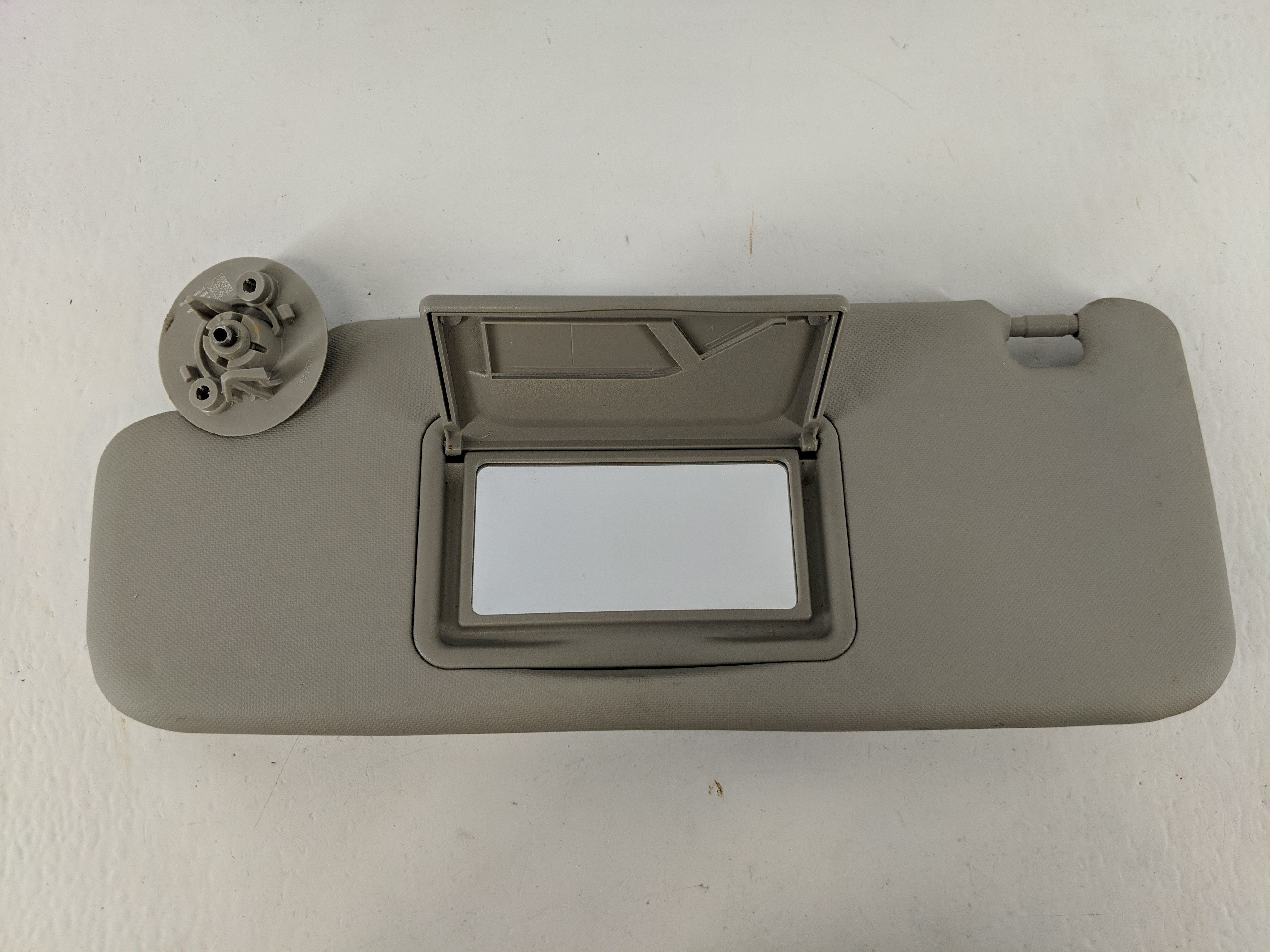 2012-2019 Chevrolet Sonic Driver Sun Visor Mirror Left Sunvisor 1092916 - Oemusedautoparts1.com