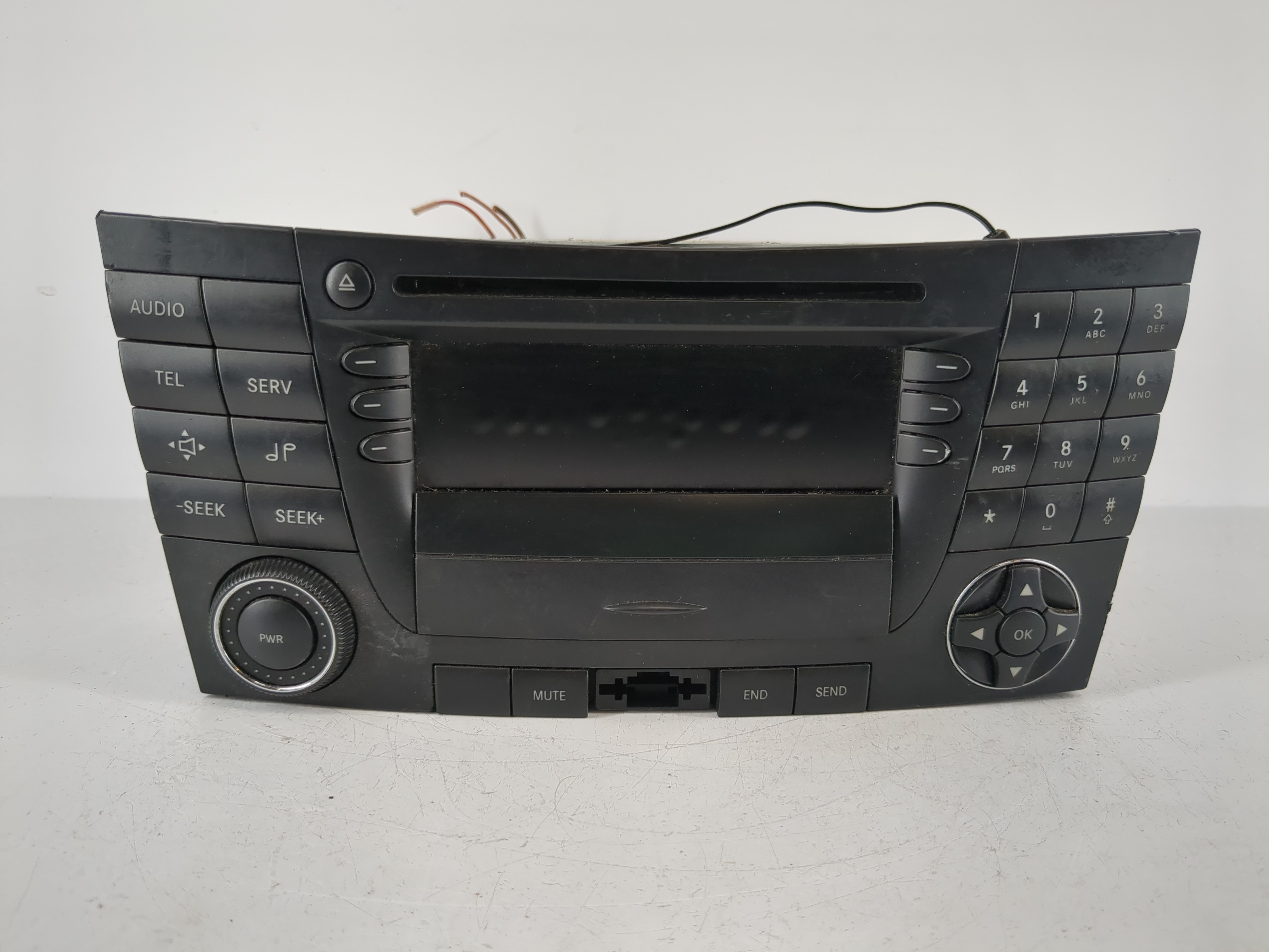 2003-2004 Mercedes-benz E500 Am Fm Cd Player Radio Receiver 1092969 - Oemusedautoparts1.com