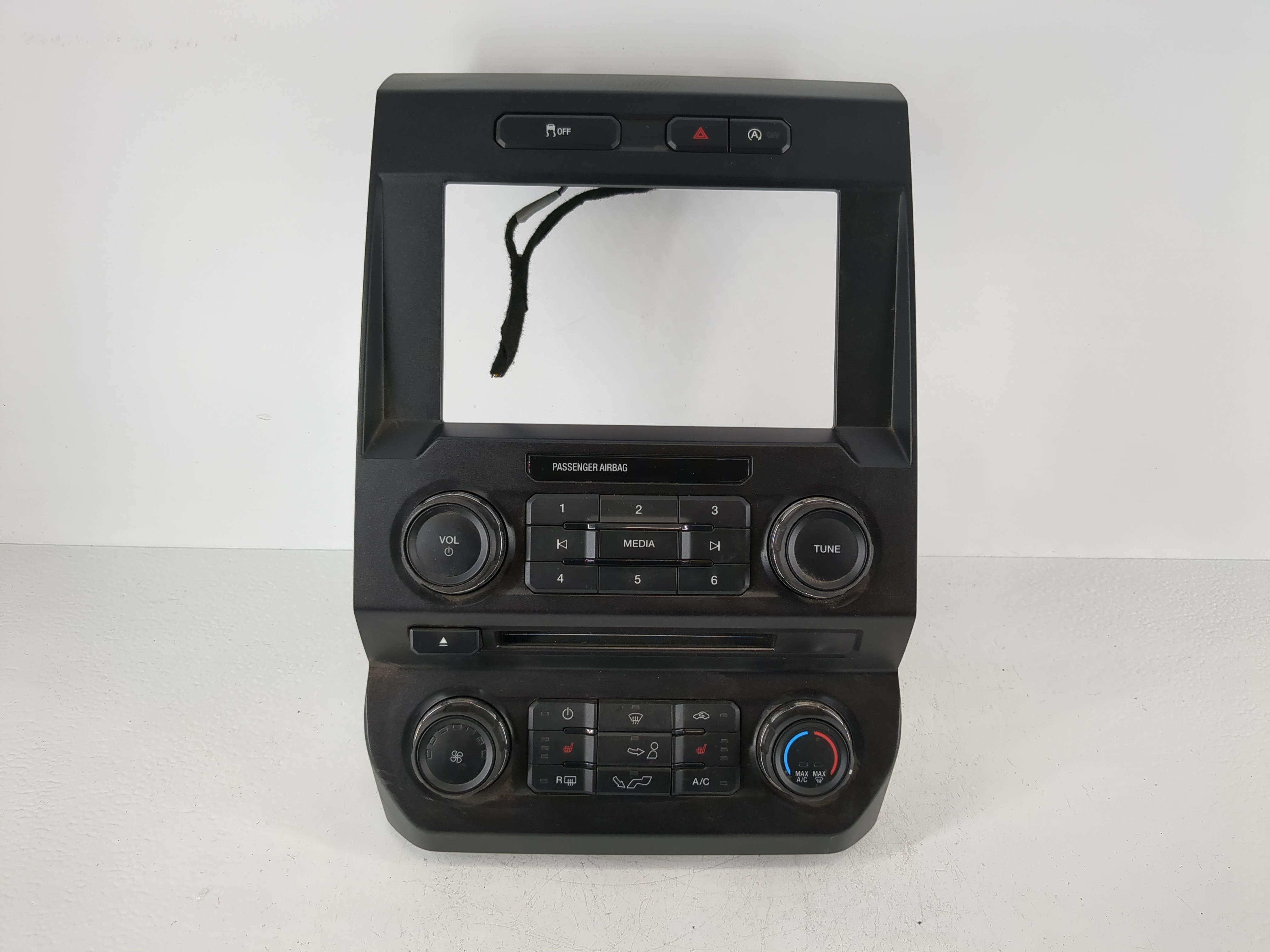 Picture of 2018-2018 Ford F-150 Am Fm Cd Player Radio Receiver 1093008