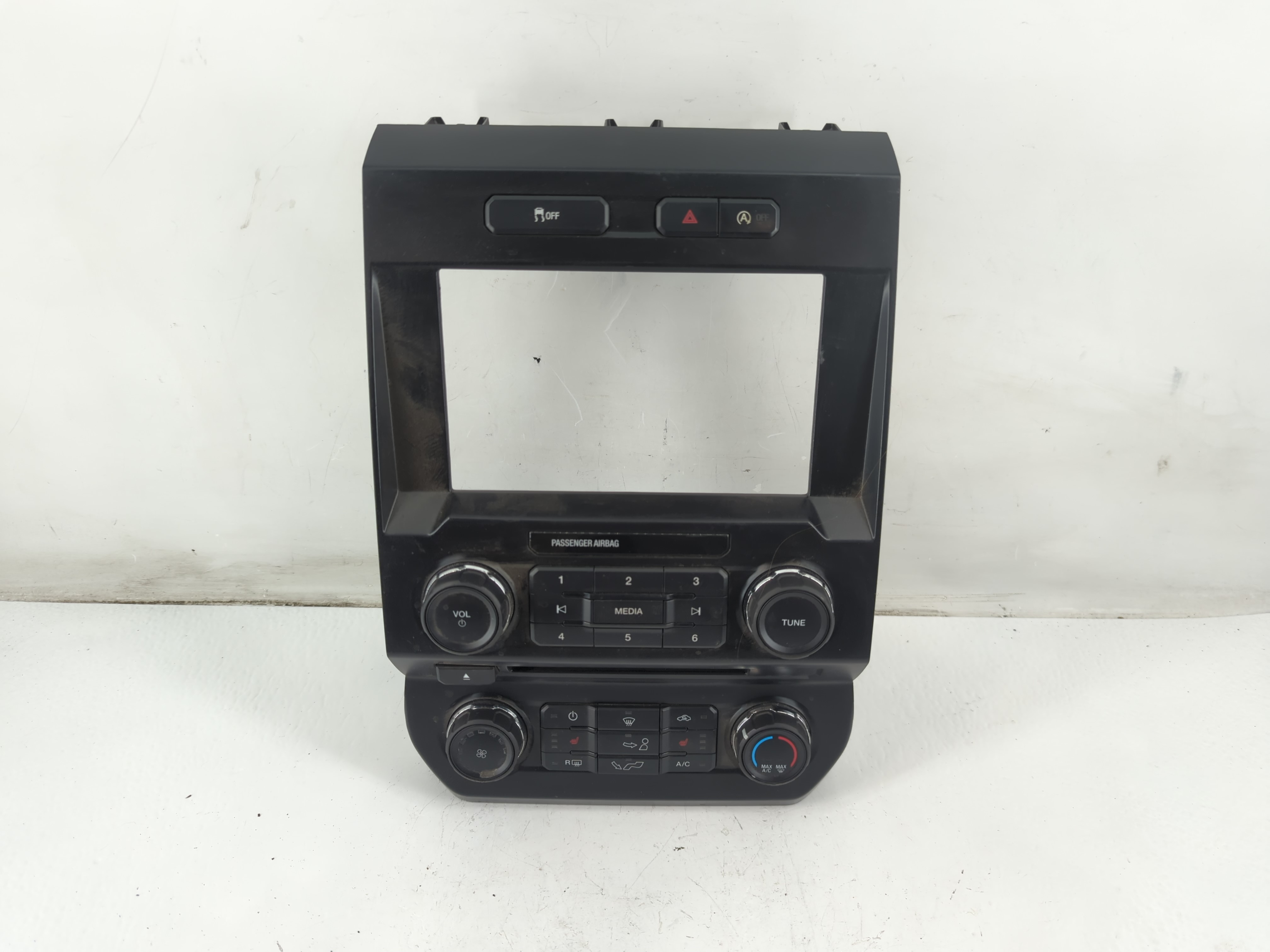 Picture of 2018-2018 Ford F-150 Am Fm Cd Player Radio Receiver 1093024