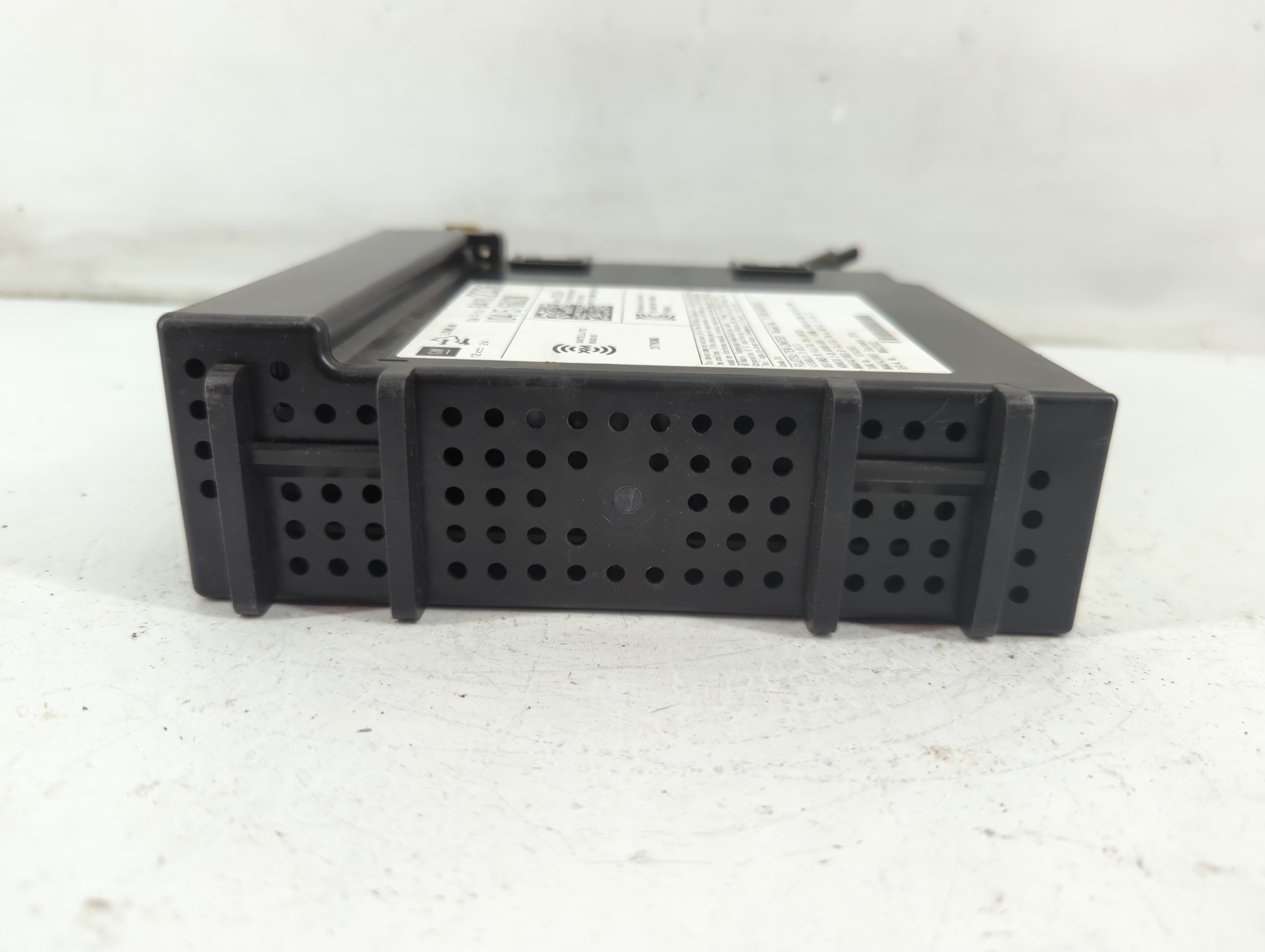 2017-2018 Gmc Sierra 1500 Am Fm Cd Player Radio Receiver 1093028 - Oemusedautoparts1.com