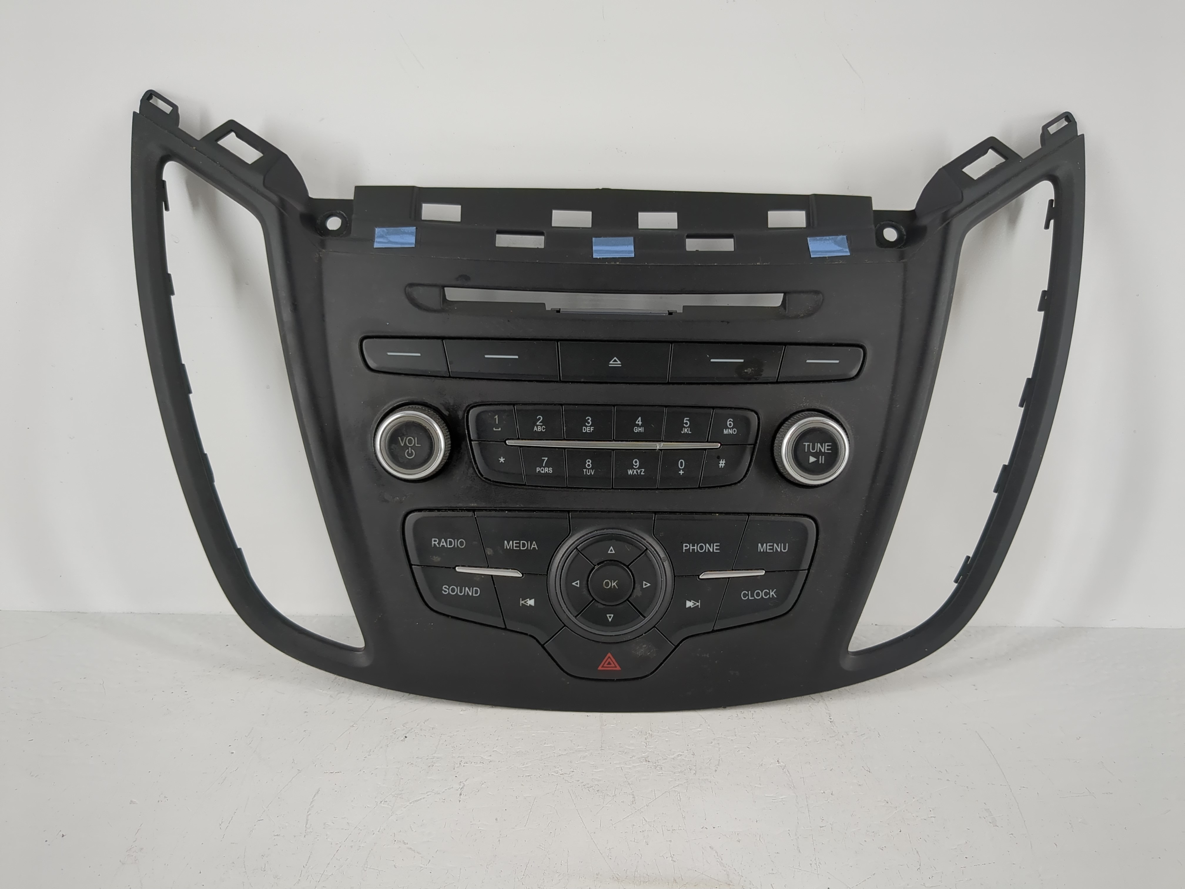 2017-2019 Ford Escape Am Fm Cd Player Radio Receiver 1093085 - Oemusedautoparts1.com