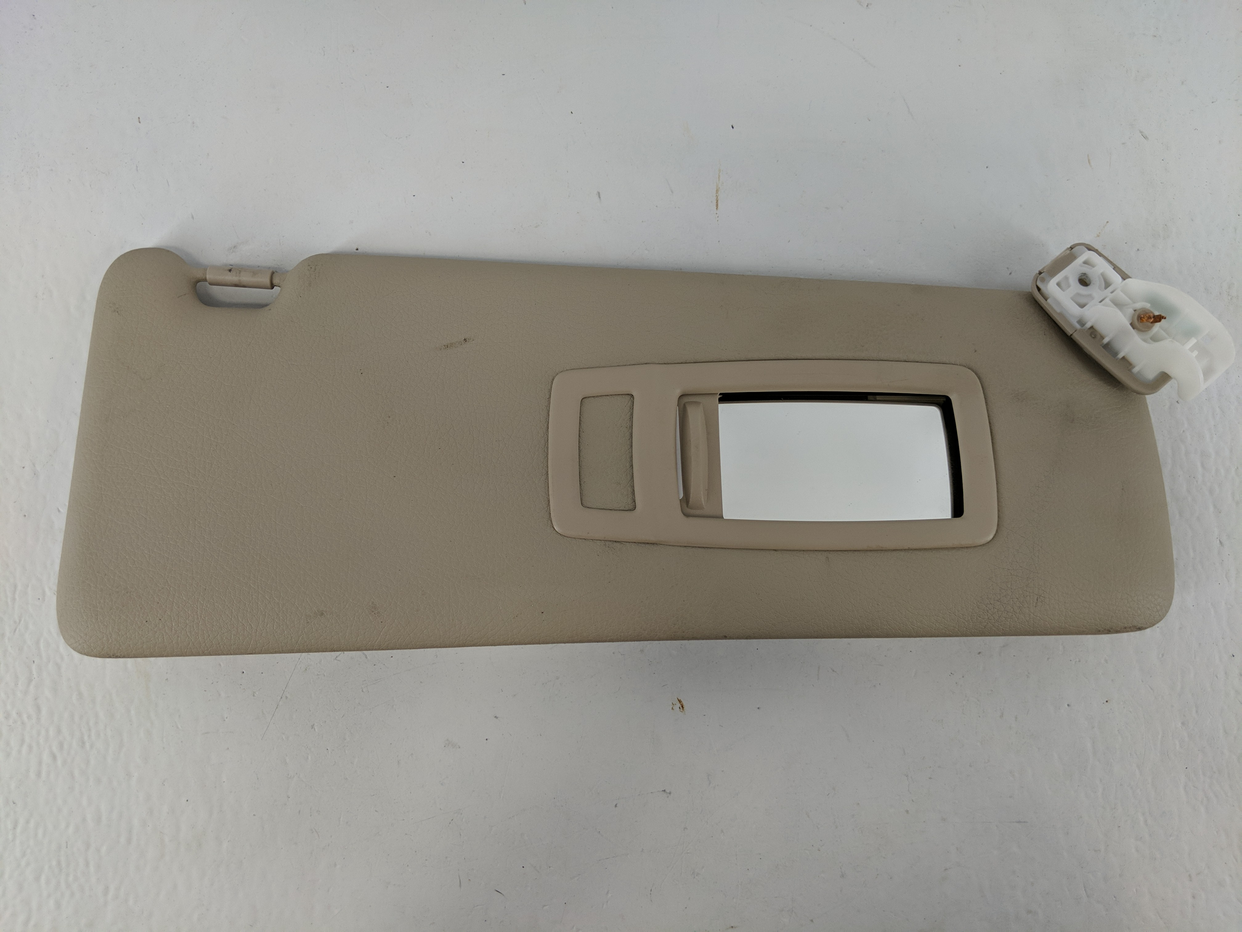 Picture of 2012-2016 Bmw 328i Passenger Sun Visor Mirror Right Sunvisor Light Beige 1093159