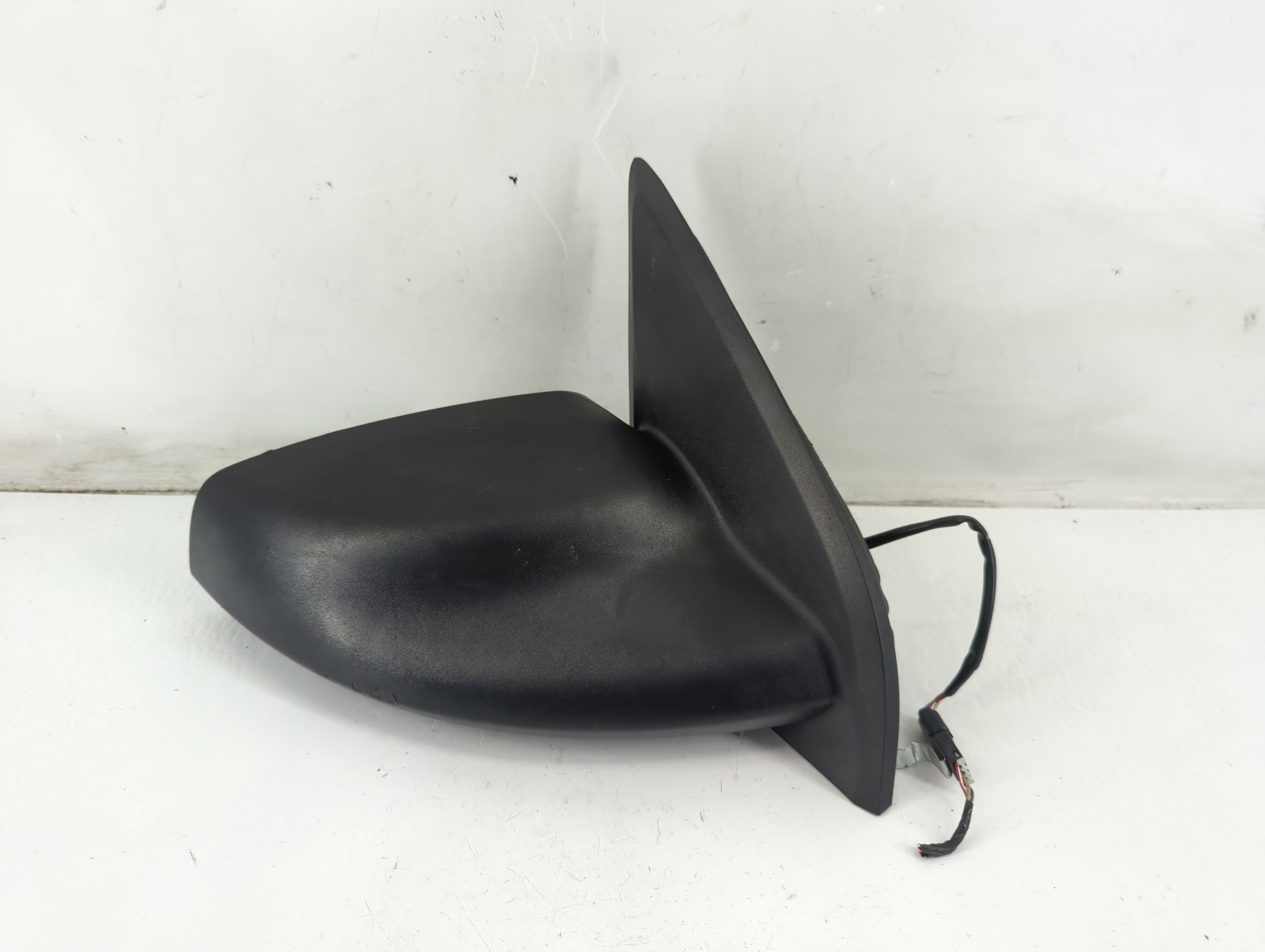 2003-2007 Saturn Ion Passenger Right Side View Power Door Mirror Black 1093201 - Oemusedautoparts1.com