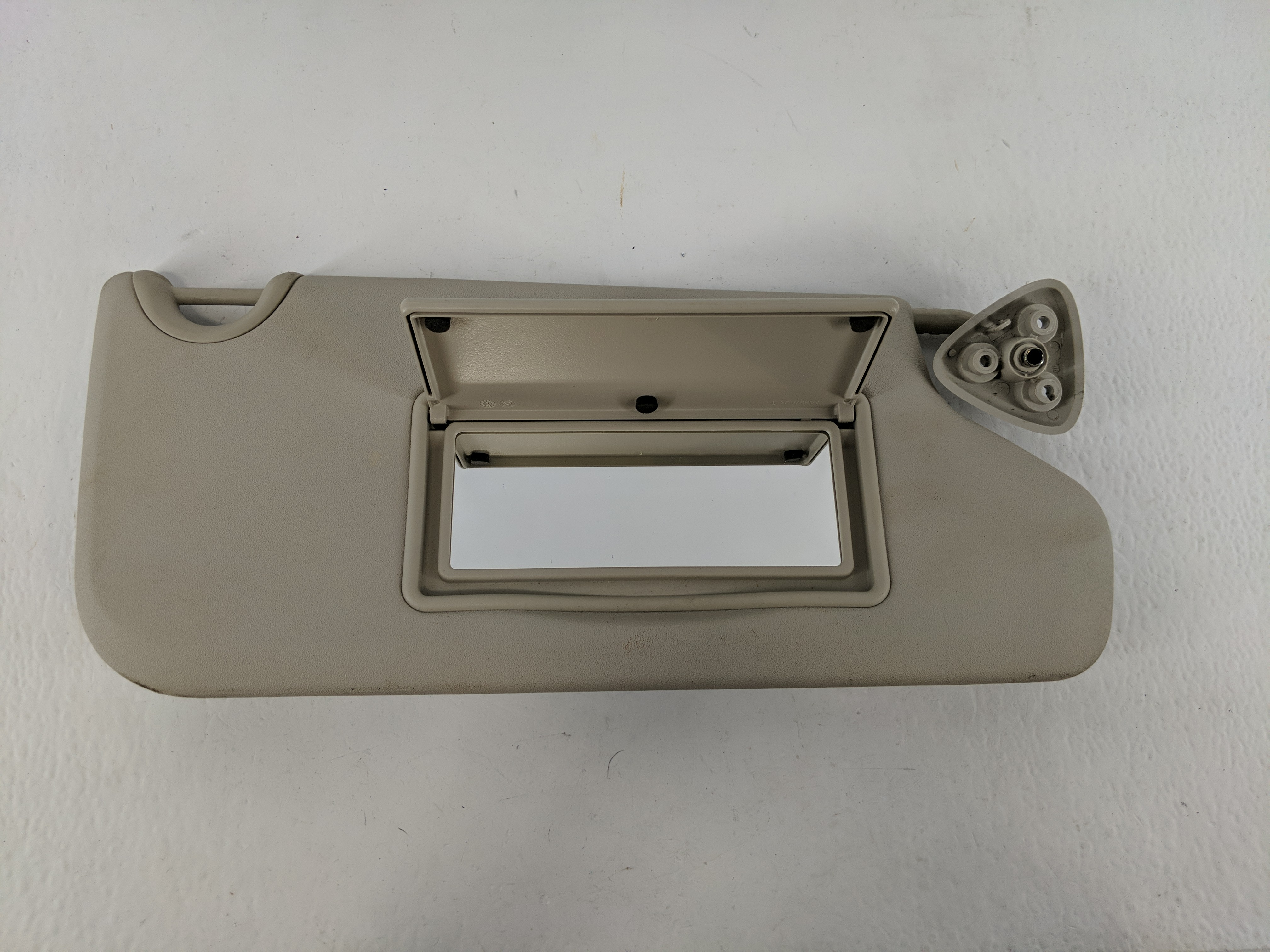 2016 Dodge Journey Passenger Sun Visor Mirror Right Sunvisor Grey 1093210 - Oemusedautoparts1.com