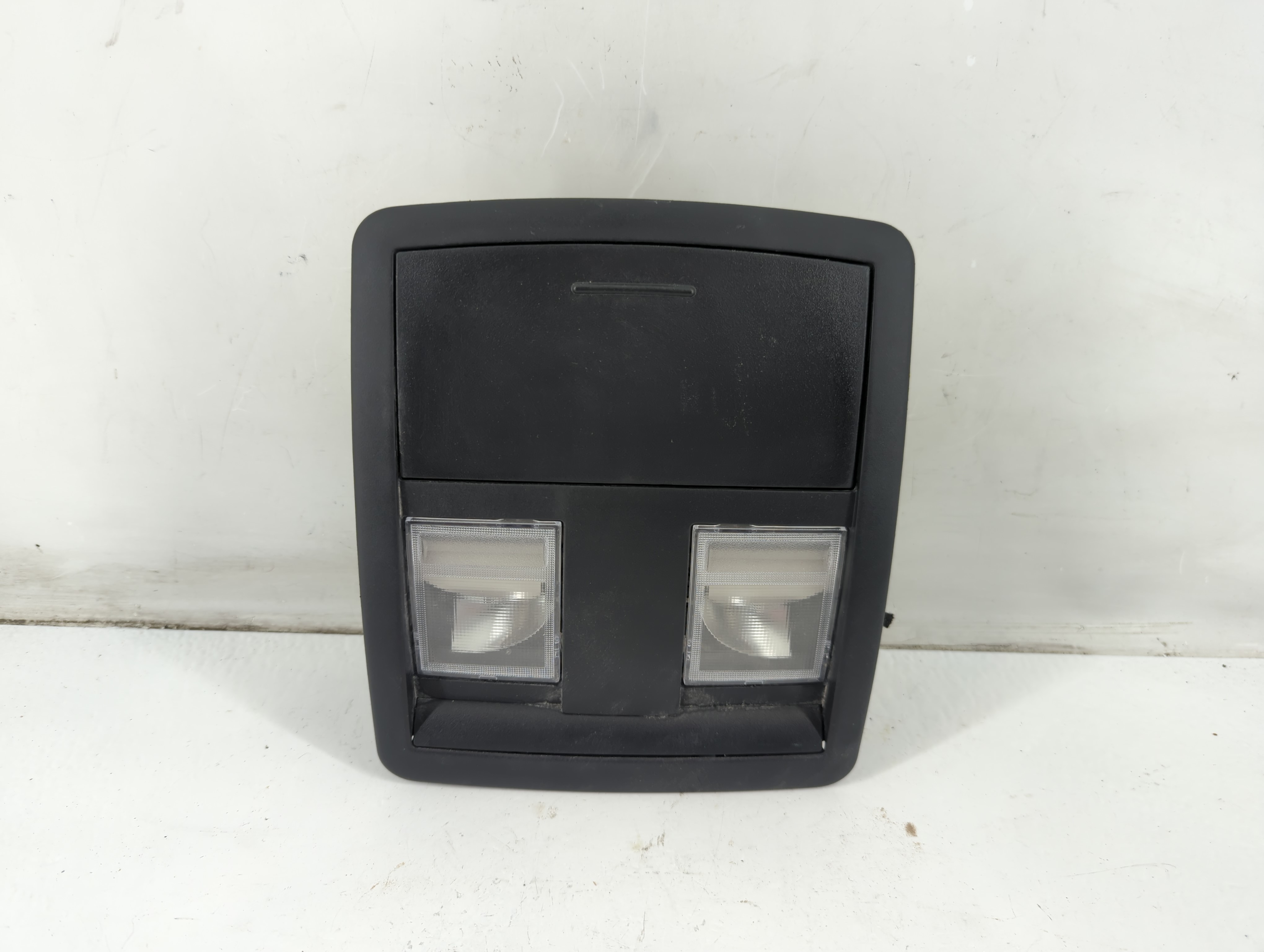 2020 Dodge Challenger Overhead Roof Console 1093239 - Oemusedautoparts1.com